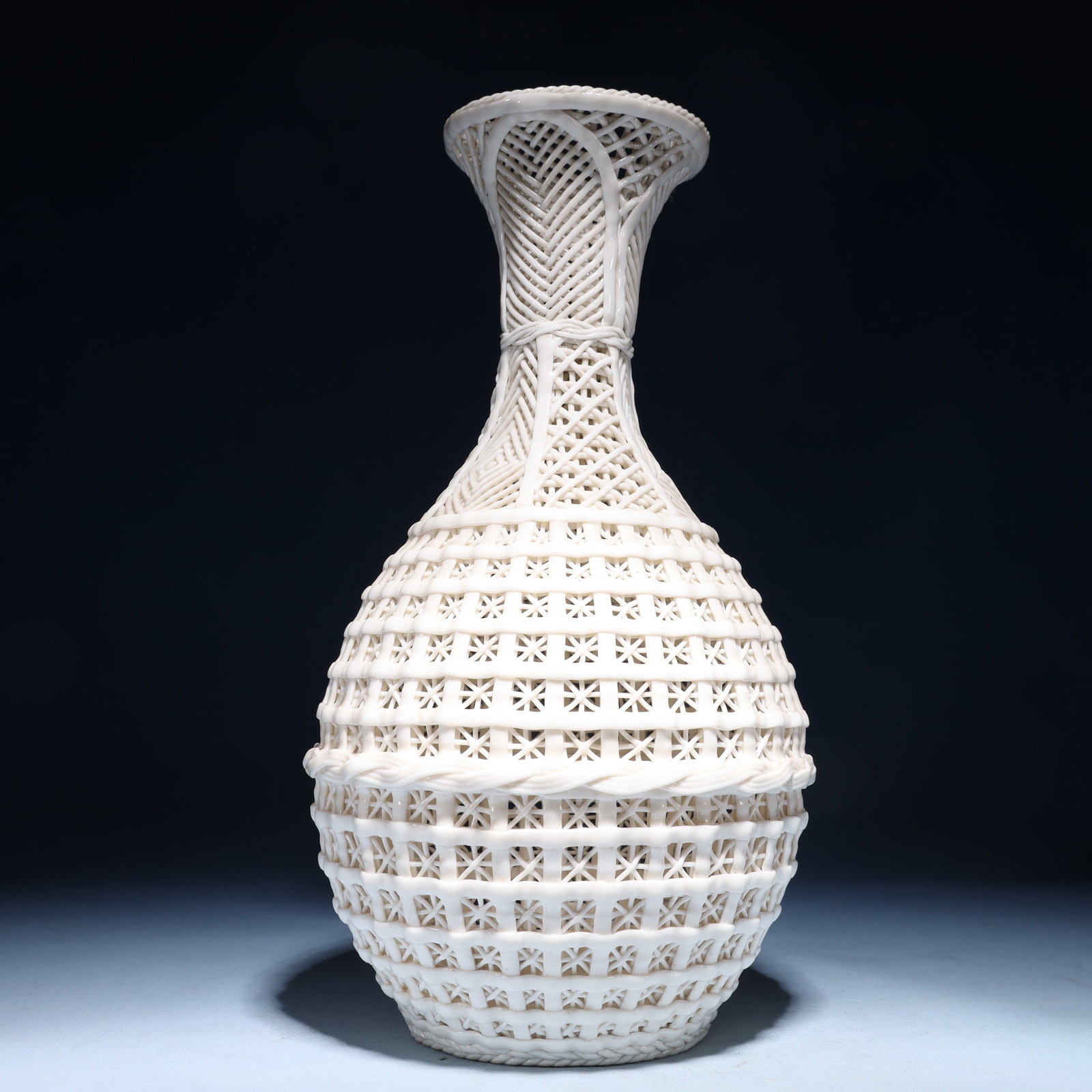 An Exquisite Blance-De-Chine Vase - 6