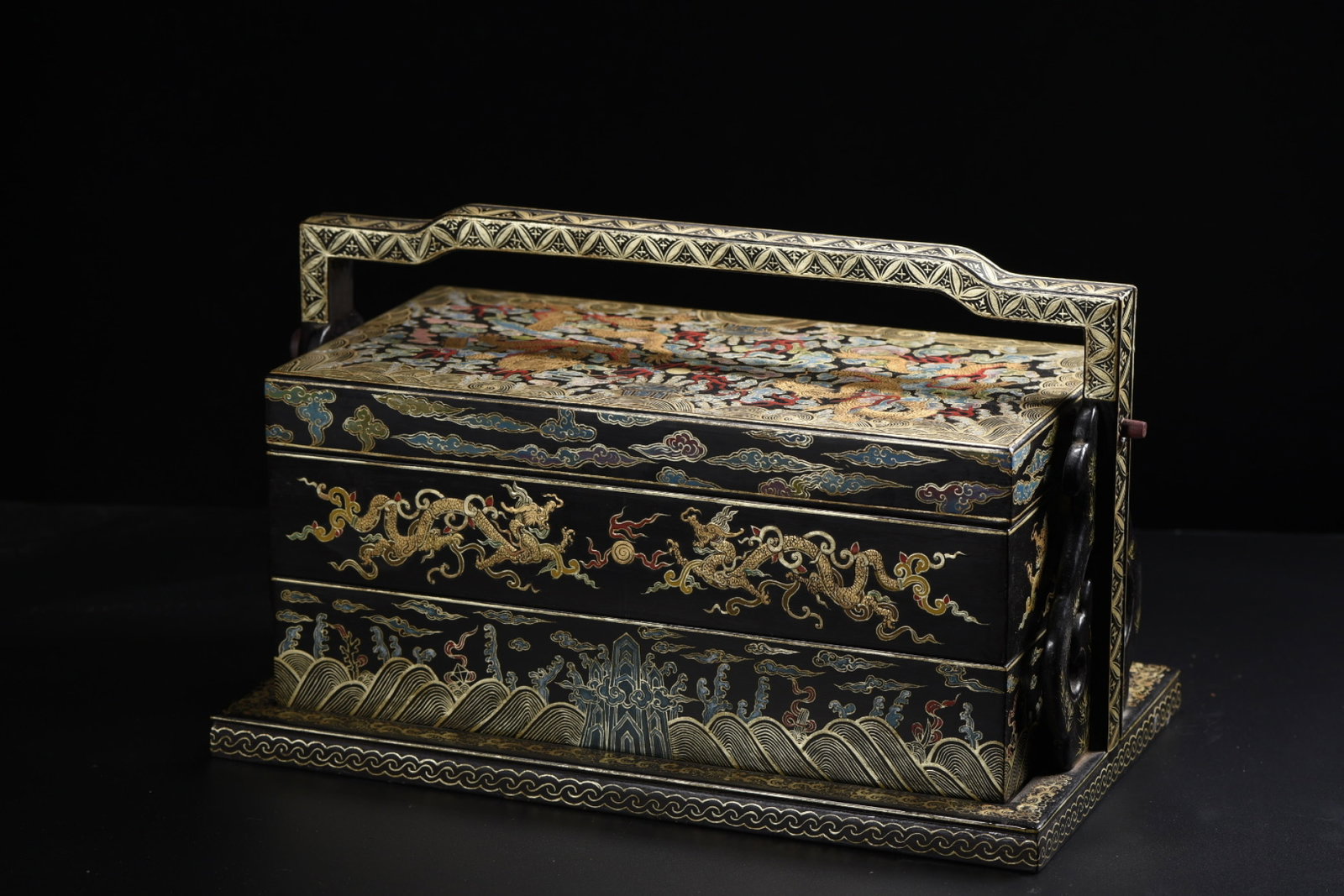 An Exquisite Carved Lacquer Painted Gold Auspicious Cloud and Dragon Pattern Food Box: An Exquisite Carved Lacquer Painted Gold Auspicious Cloud and Dragon Pattern Food Box,Qing Dynasty,China,Qianlong Six-Character Mark,Size:9.1inx15inx8.7in,Weight:2775g 漆器描金