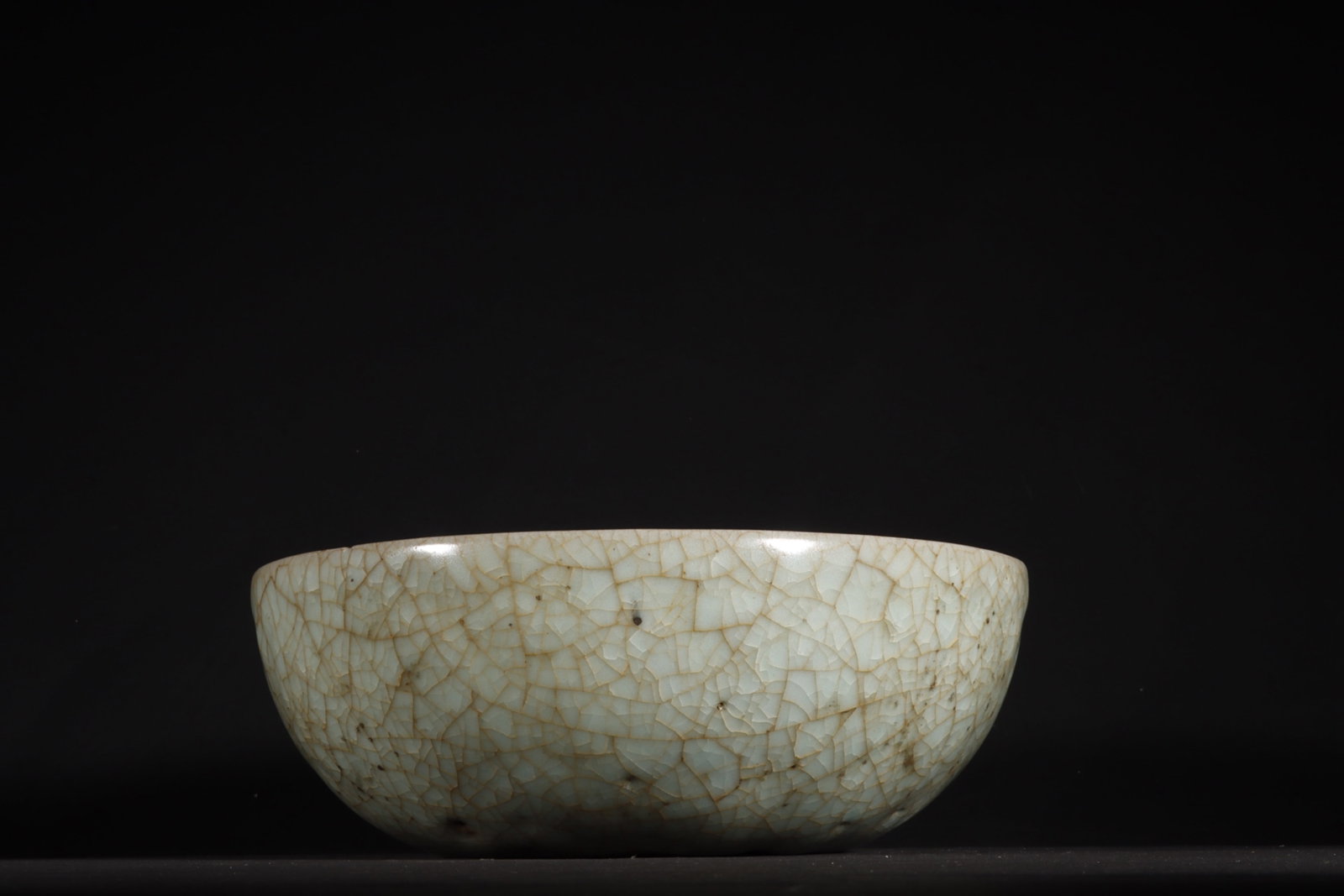 An Exquisite Ru yao Celadon Glazed Bowl: An Exquisite Ru yao Celadon Glazed Bowl,Song Dynasty,China,Size:3inx8.3in 汝窑青釉碗,中国宋代