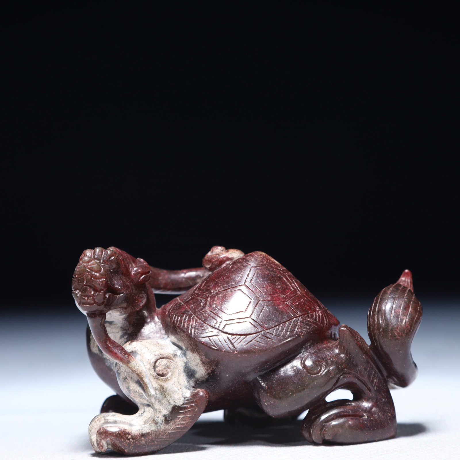 An Archaic Archaic Jade Dragon Turtle Ornament: An Archaic Archaic Jade Dragon Turtle Ornament,Ancient Time,China,Size:3.3inx1.6inx1.8in,Weight:200g 高古玉龙龟摆件,中国远古时&#