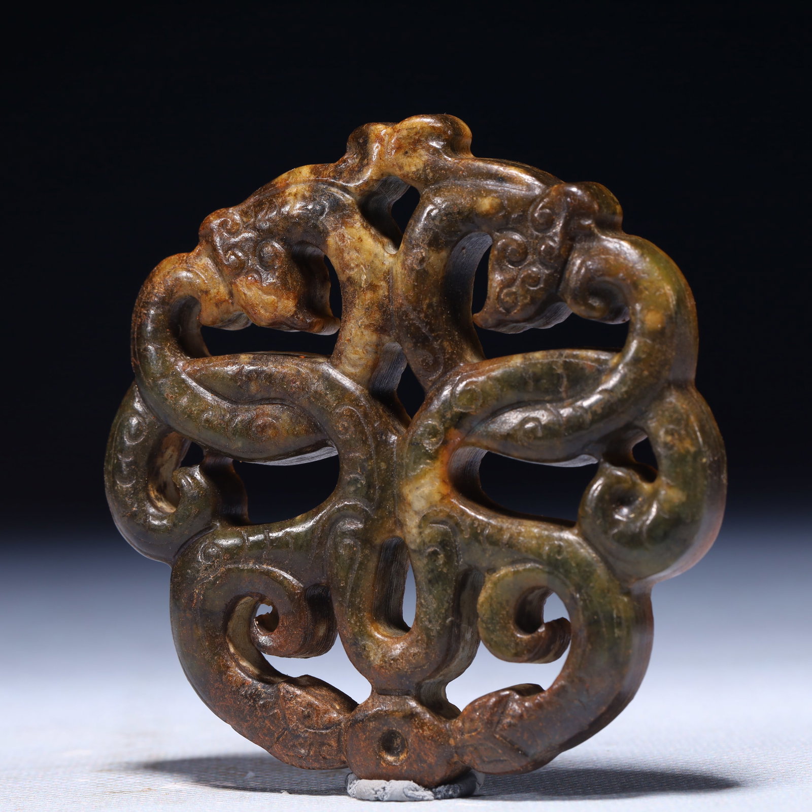 An Exquisite Archaic Jade Beast Pattern Pendant - 2