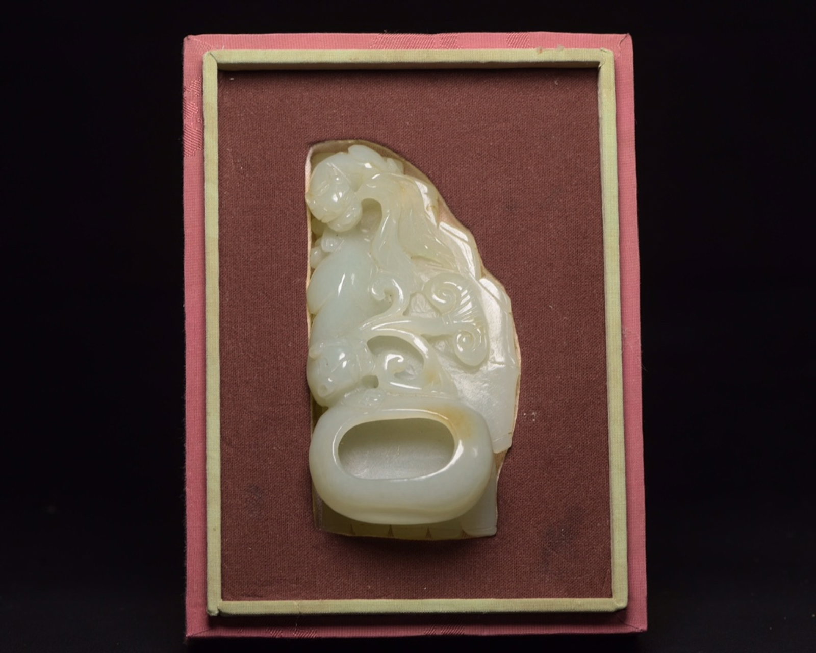 An Exquisite White Jade Beast Pattern Brush Washer - 2