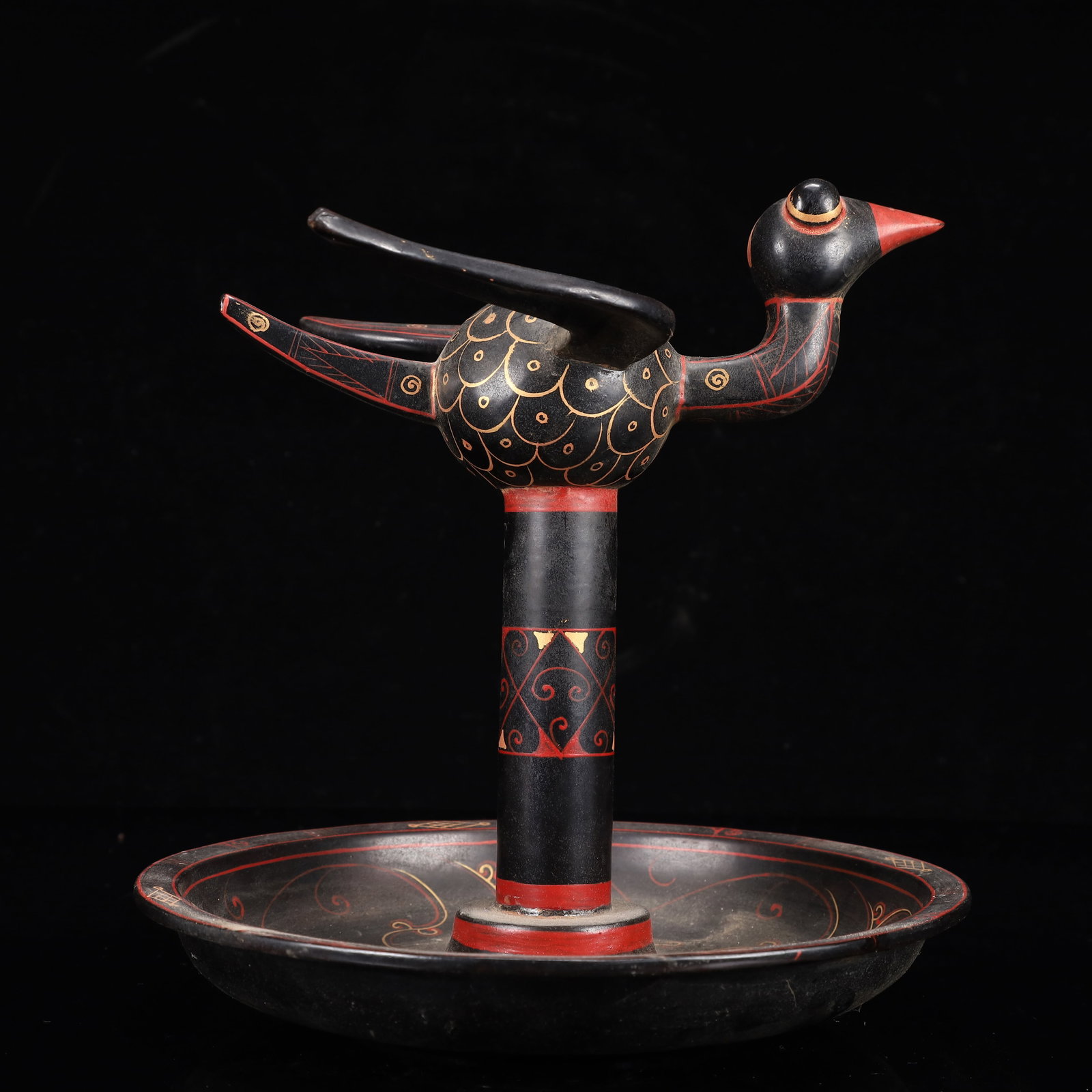 An Exquisite Black Lacquer Painted Gold Bird Ornament: An Exquisite Black Lacquer Painted Gold Bird Ornament,Qing Dynasty, China,Size:9.4inx7.9in,Weight:400g 黑漆描金鸟摆件,中国清代