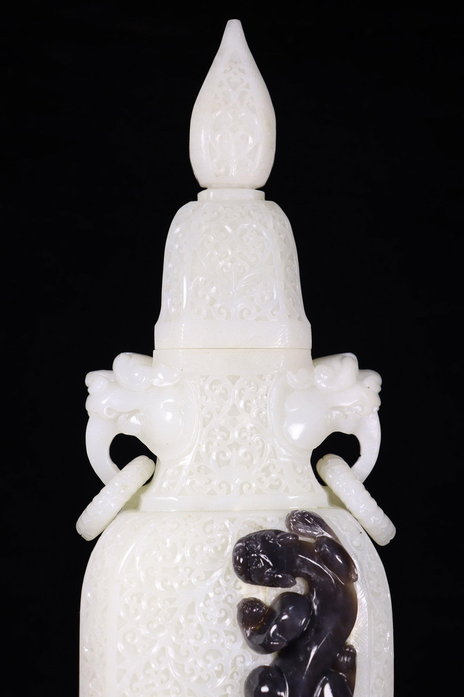 An Exquisite White Jade Shou-Character Pattern Bottle - 6