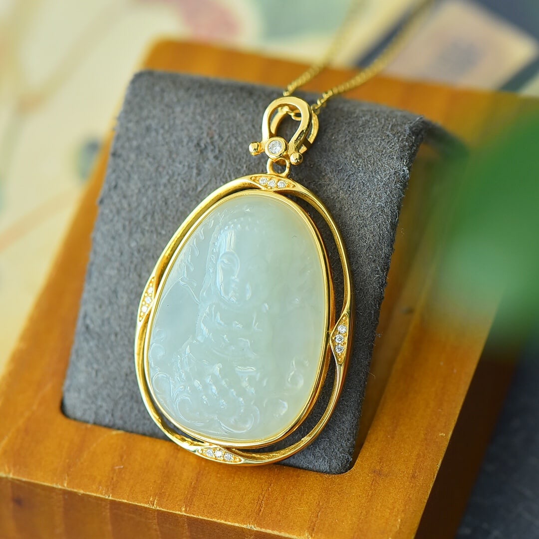An Exquisite Sterling Silver-Gold Plated Inlaid White Jade Necklace,Inlaid Diamond: An Exquisite Sterling Silver-Gold Plated Inlaid White Jade Necklace,Inlaid Diamond,Size:1inx1.7in 纯银镀金镶白玉项链,嵌钻石