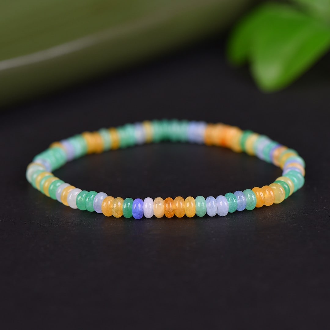 An Exquisite Greenish Jade Bracelets - 2