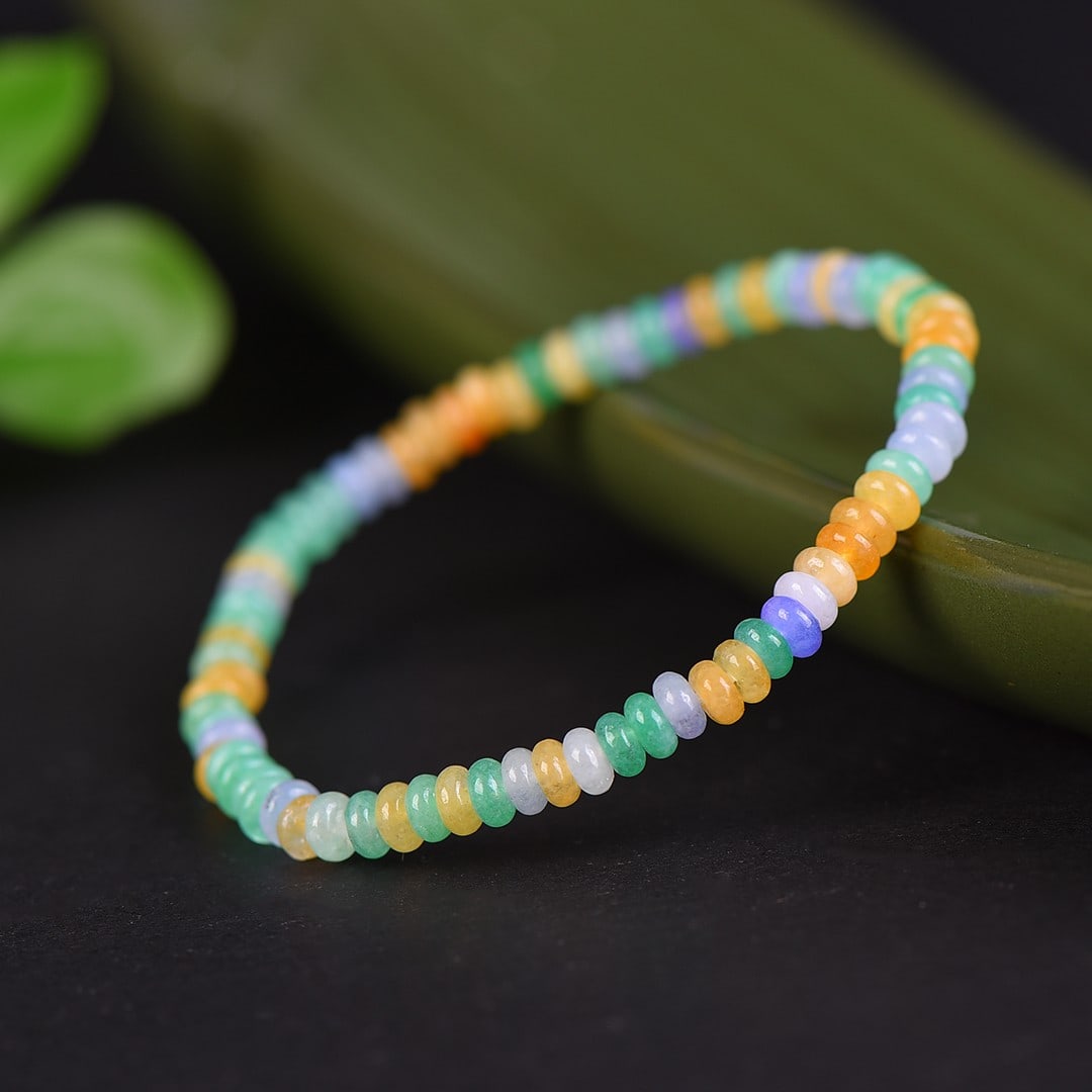 An Exquisite Greenish Jade Bracelets - 4