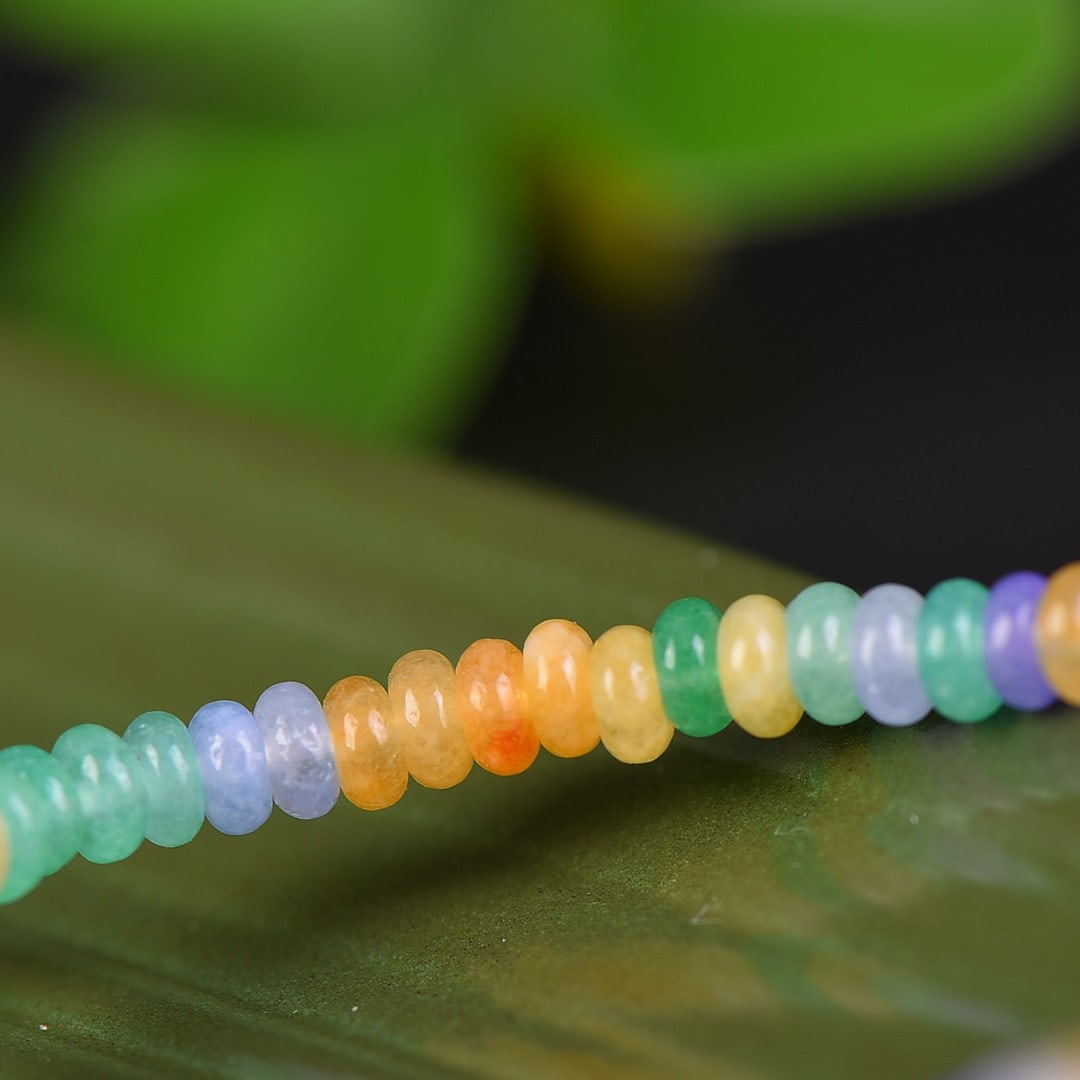 An Exquisite Greenish Jade Bracelets - 6