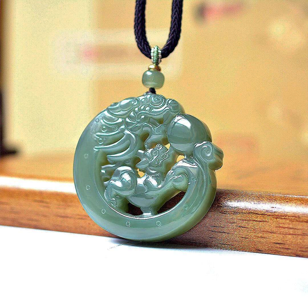 An Exquisite Greenish Jade Dragon Pattern Pendant - 3