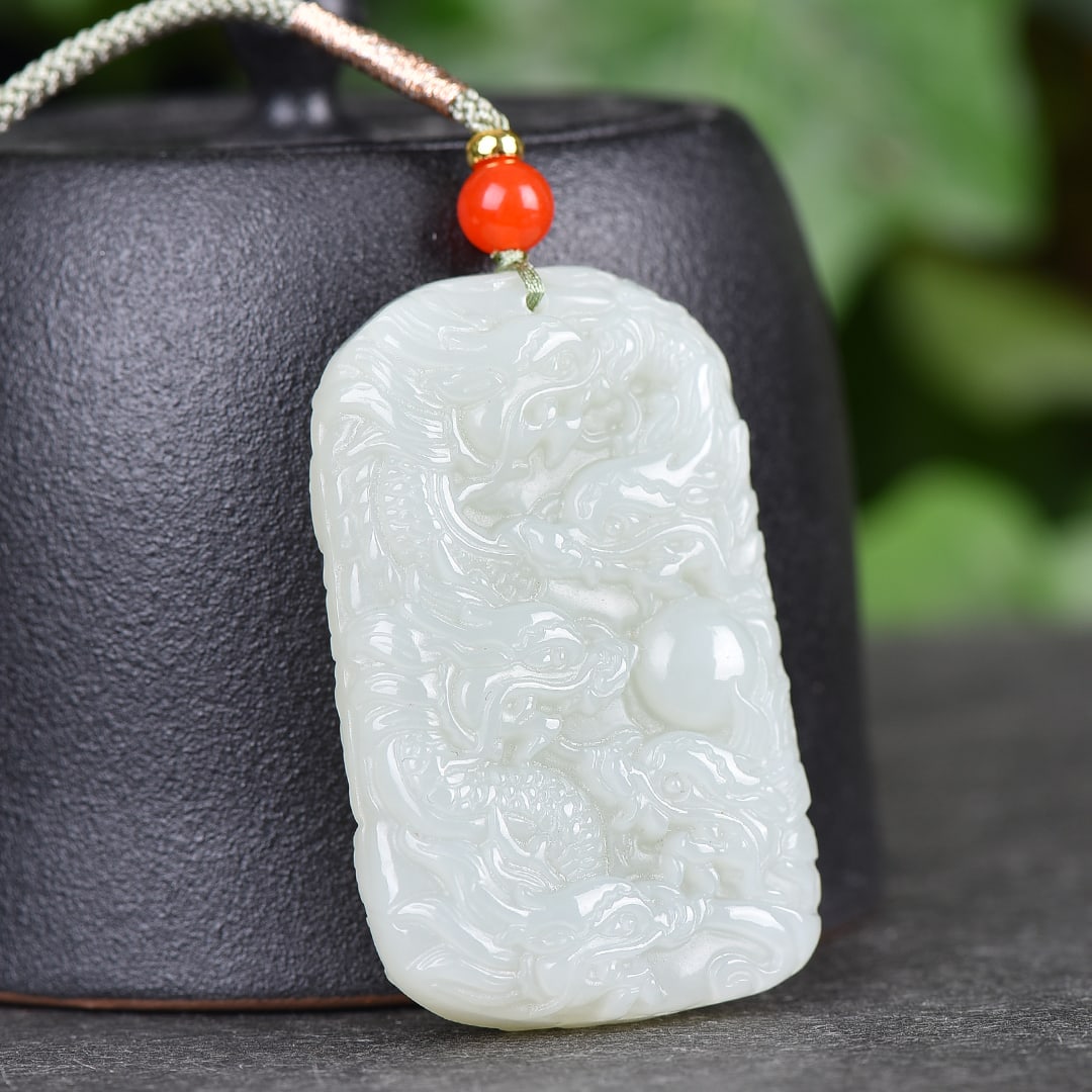 An Exquisite White Jade Dragon Pattern Pendant - 2