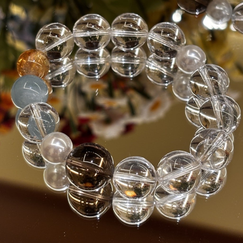 An Exquisite Crystal Bracelet: An Exquisite Crystal Bracelet,Size:0.5in 水晶手串