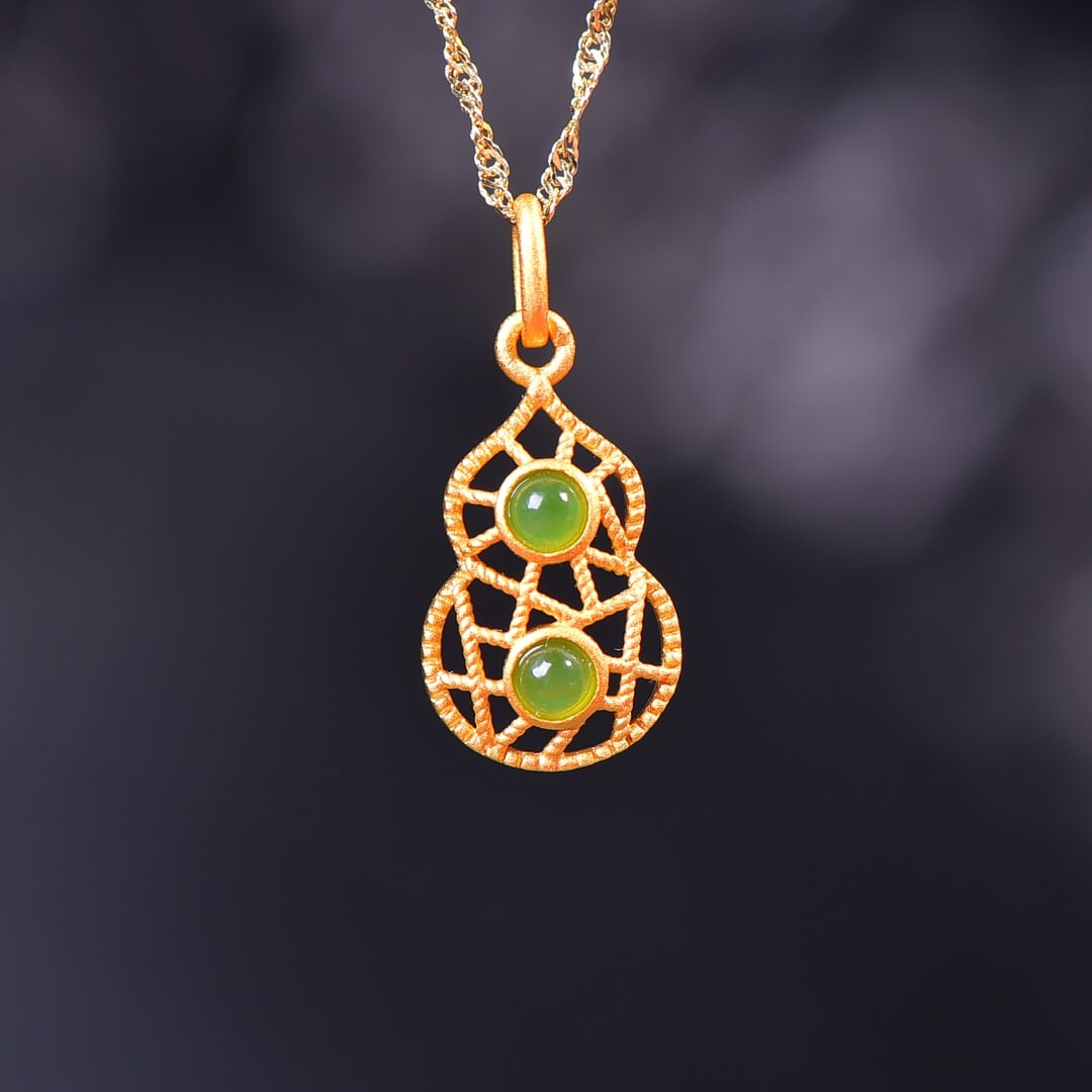 An Exquisite Sterling Silver-Gold Plated Inlaid Jasper Necklace: An Exquisite Sterling Silver-Gold Plated Inlaid Jasper Necklace,Size:0.1inx0.1in 纯银镀金镶碧玉项链
