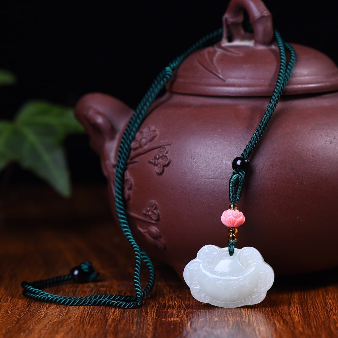 An Exquisite White Jade Sycee Pattern Pendant - 4