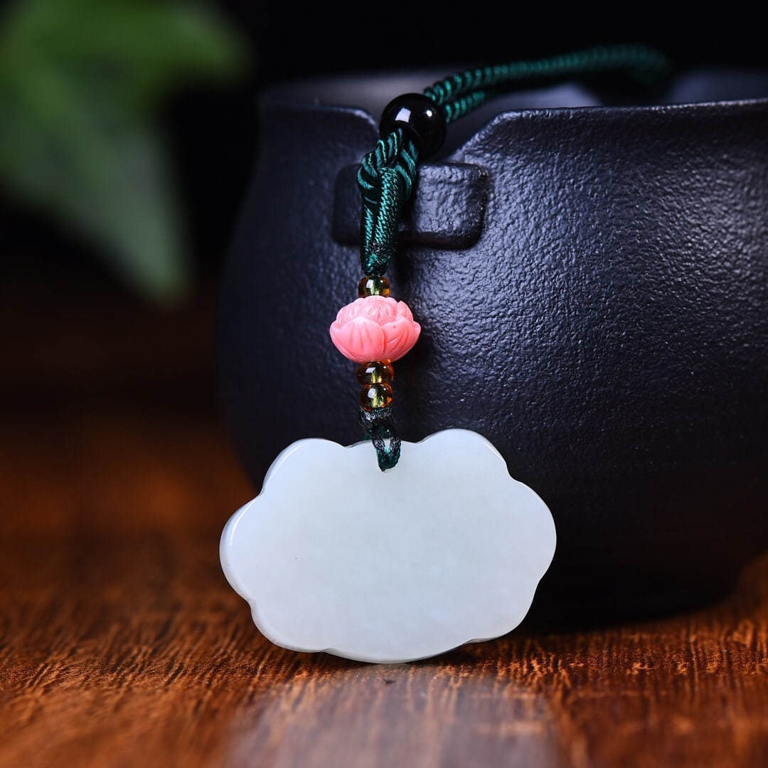 An Exquisite White Jade Sycee Pattern Pendant - 5