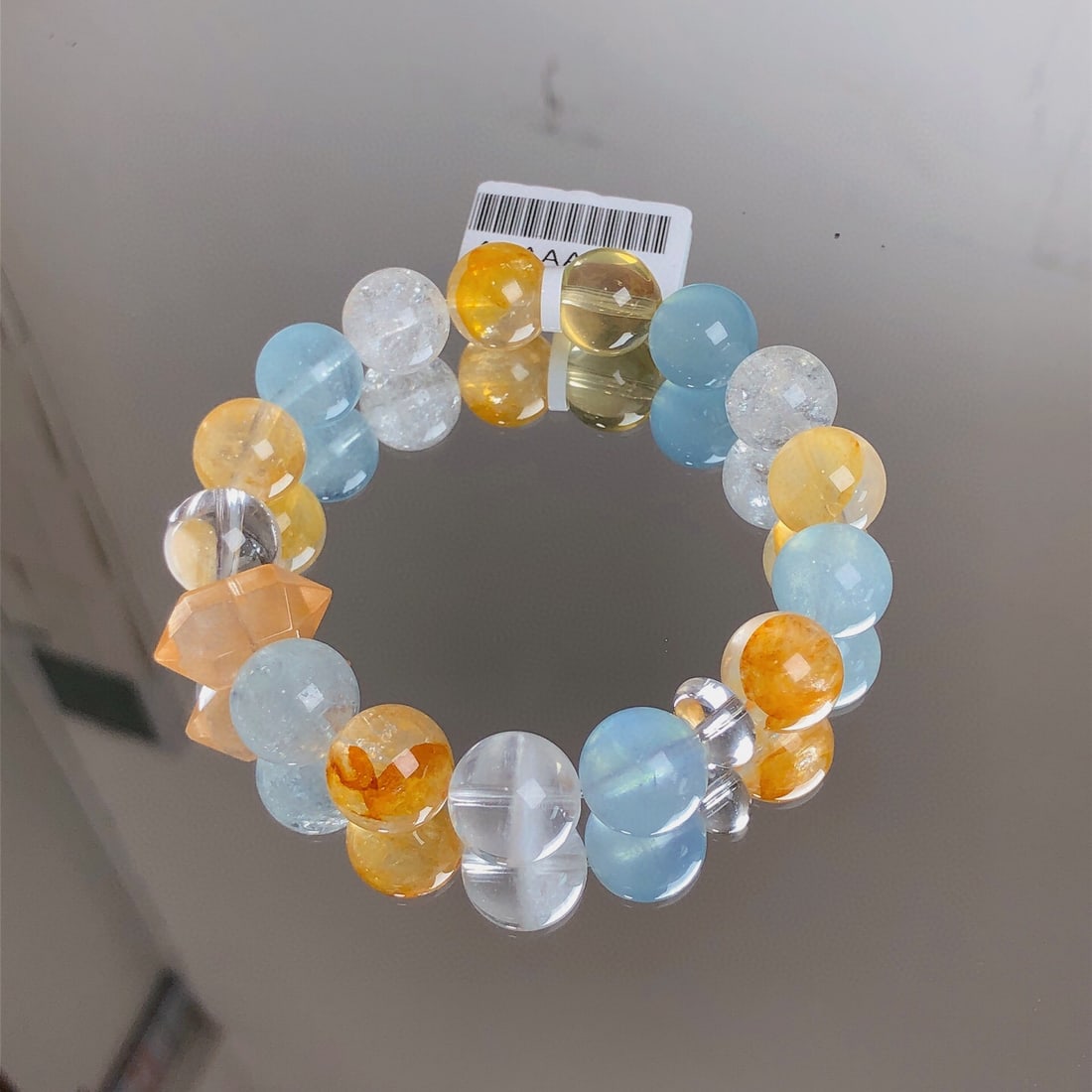 An Exquisite Crystal Bracelet - 2