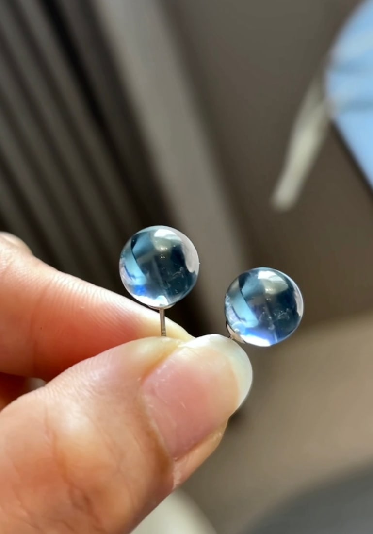 A Pair of Exquisite Aquamarine Earrings: A Pair of Exquisite Aquamarine Earrings,Size:0.4in 一对海蓝宝耳钉