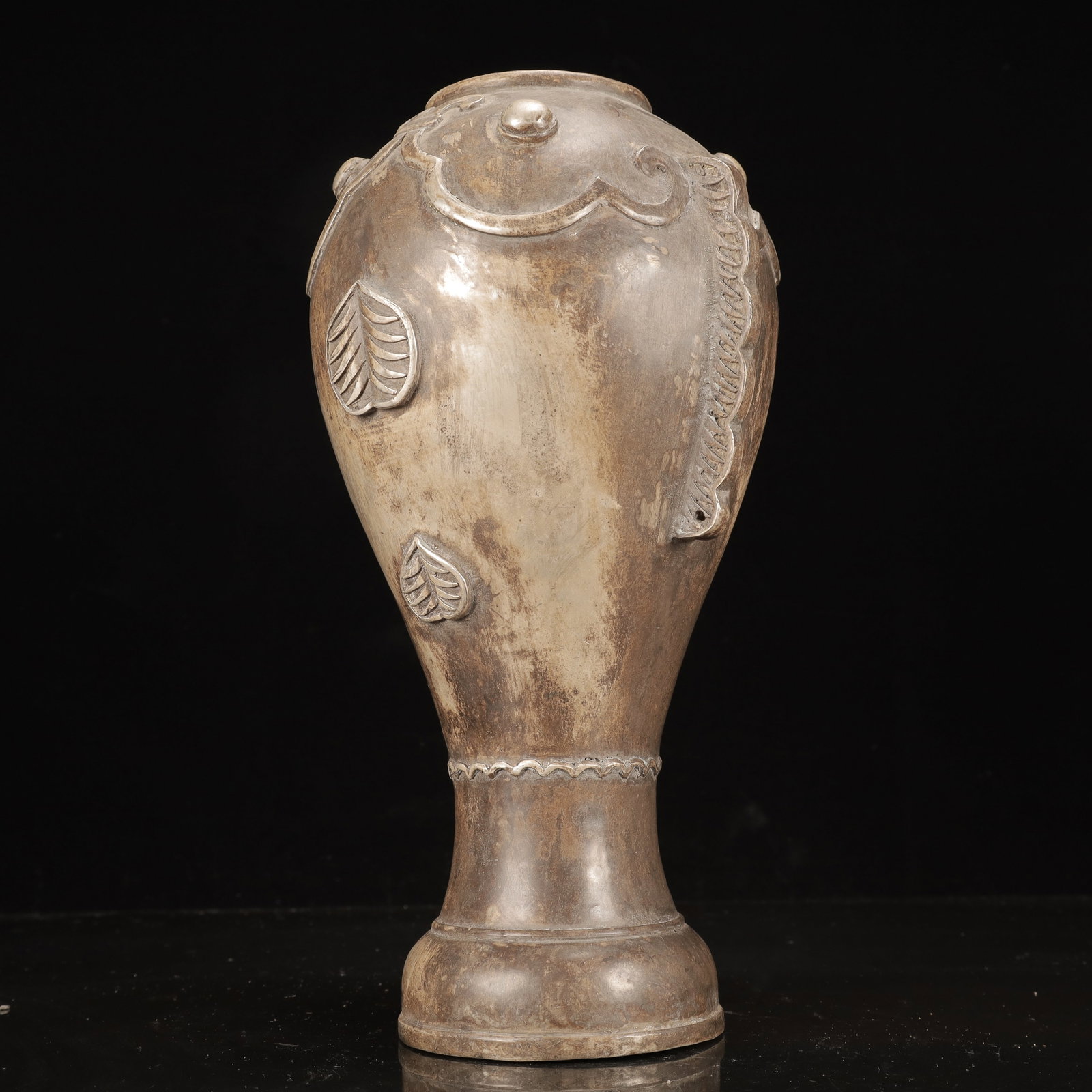 A Rare Silver-Plated Bronze Fish Pattern Vase - 4