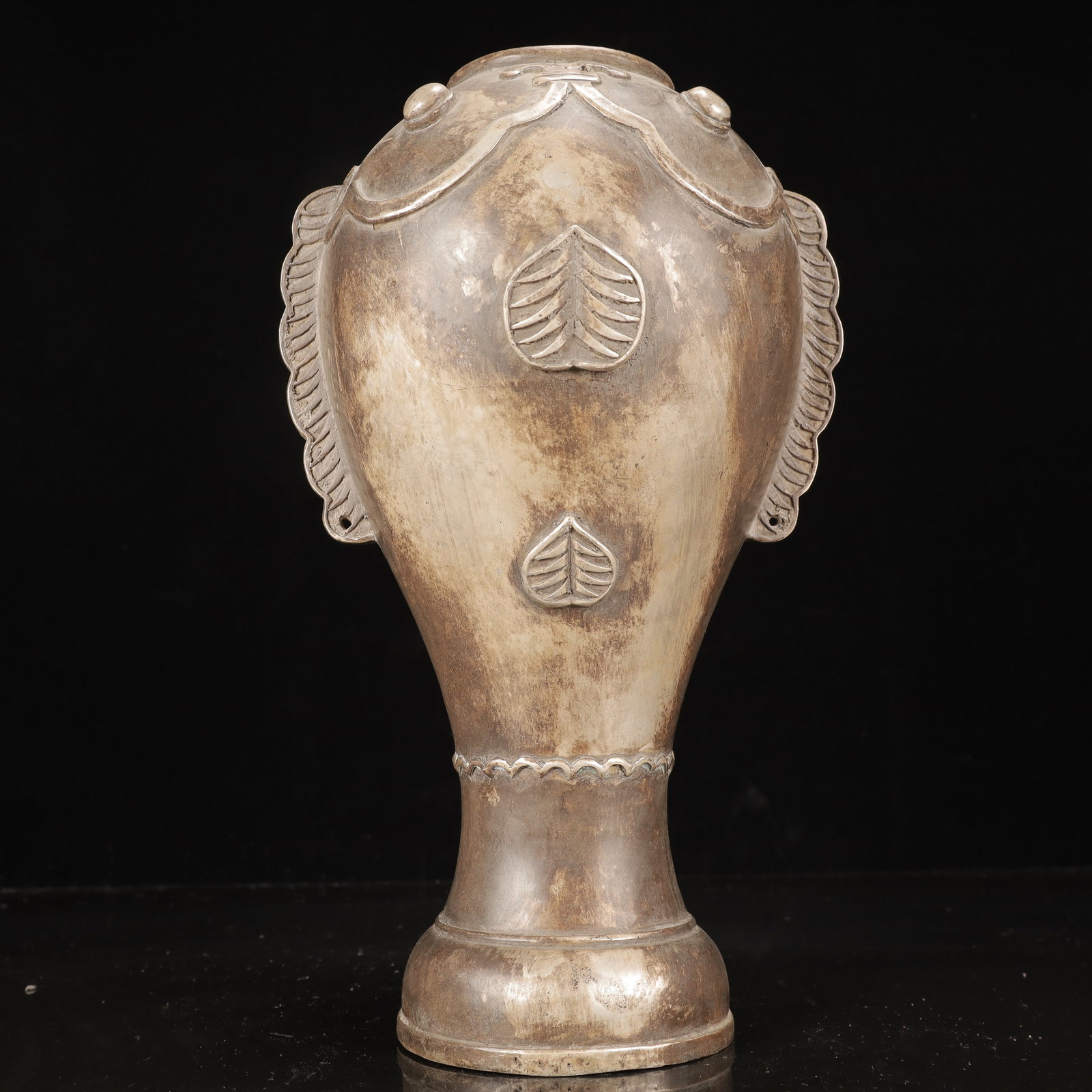 A Rare Silver-Plated Bronze Fish Pattern Vase - 7