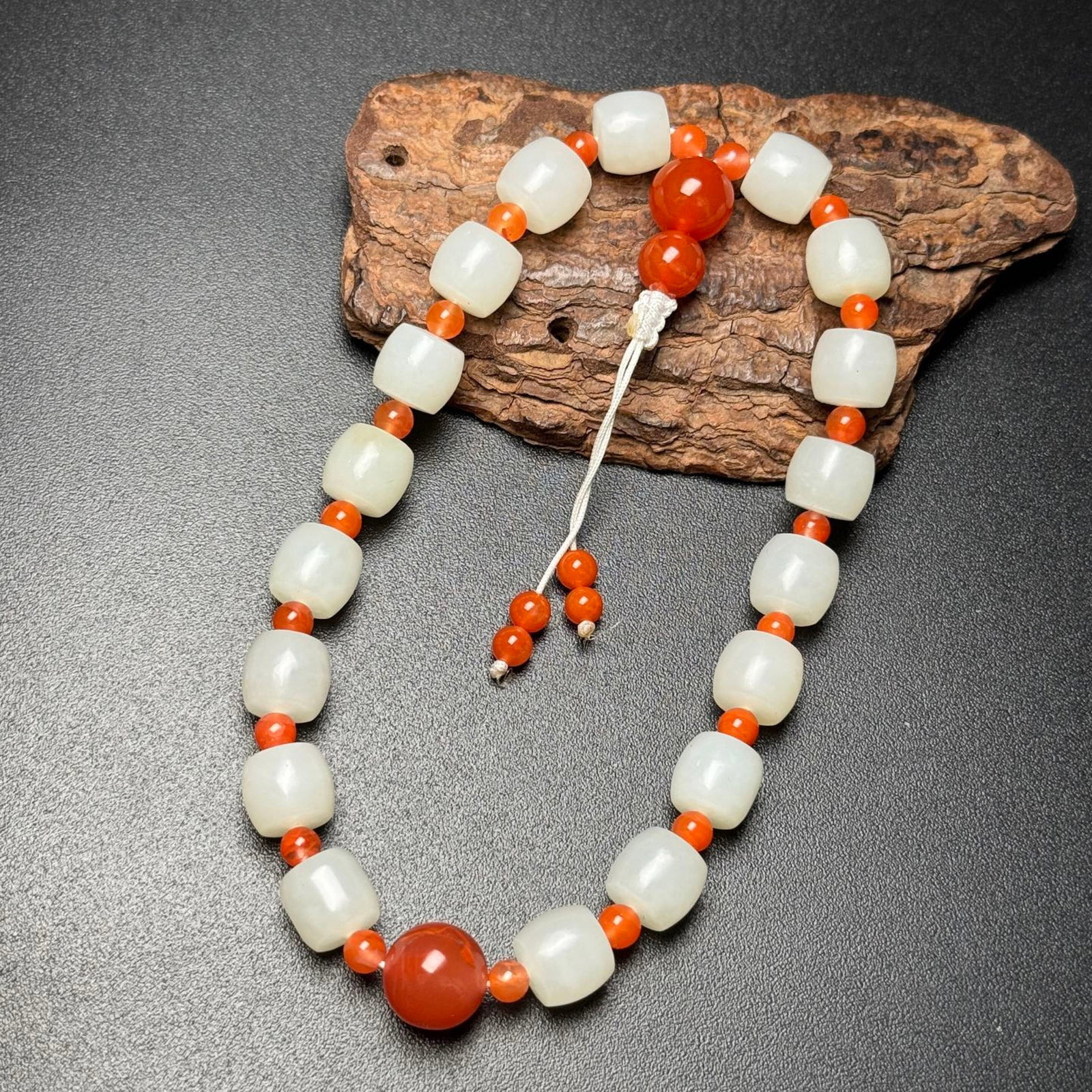 An Exquisite White Jade Bracelets - 2