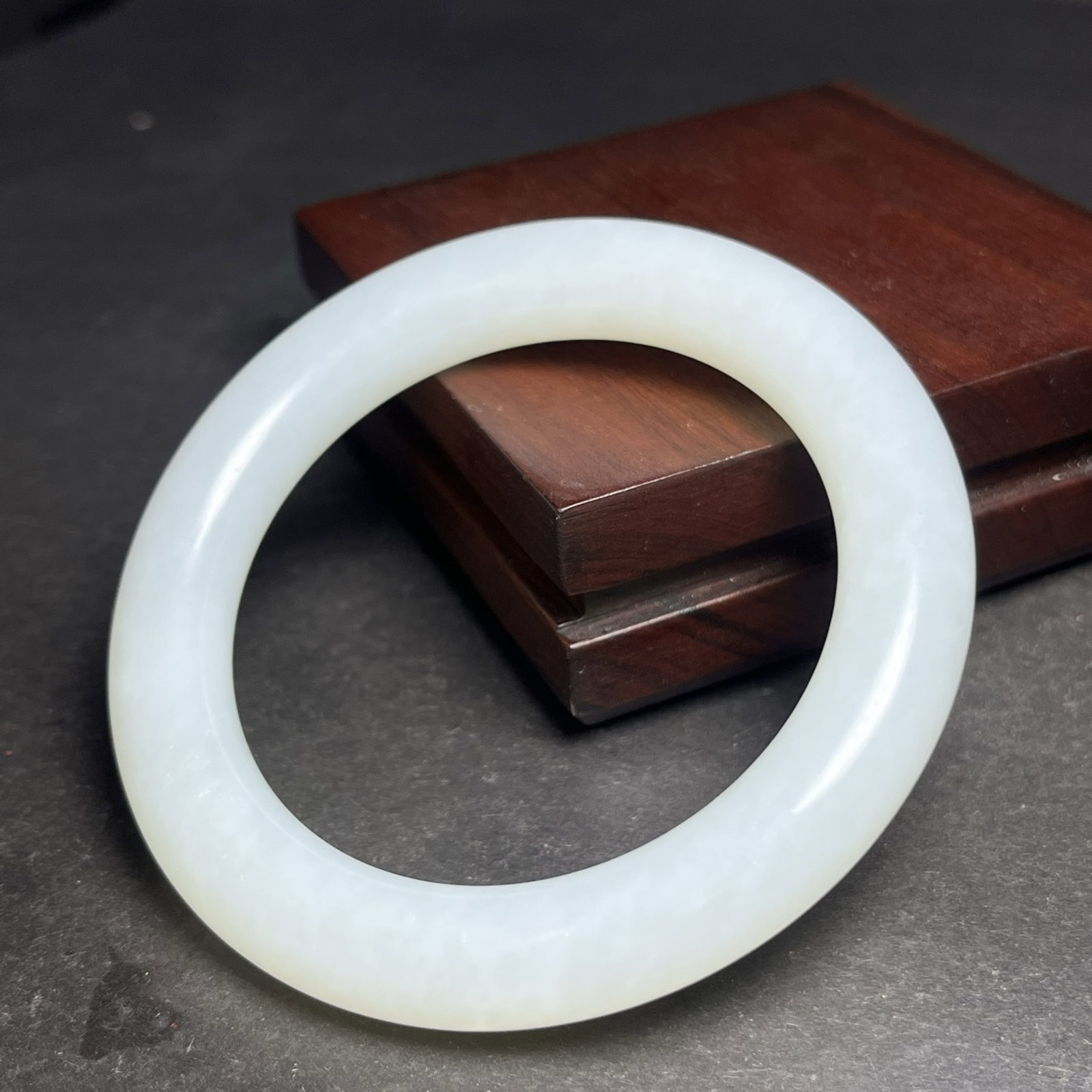 An Exquisite White Jade Bracelets - 5