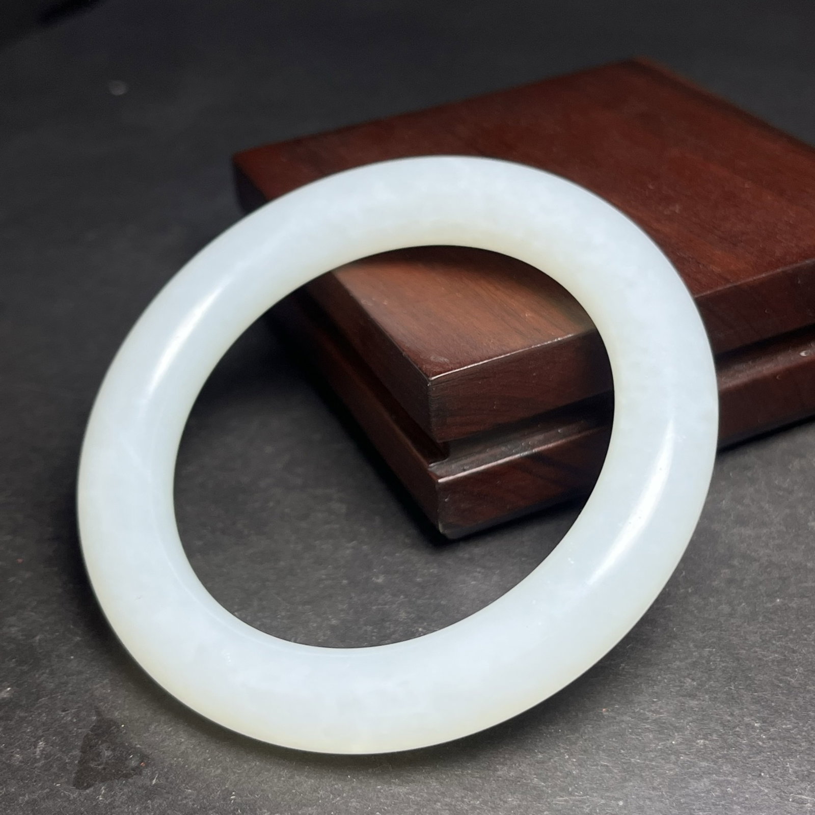 An Exquisite White Jade Bracelets - 6