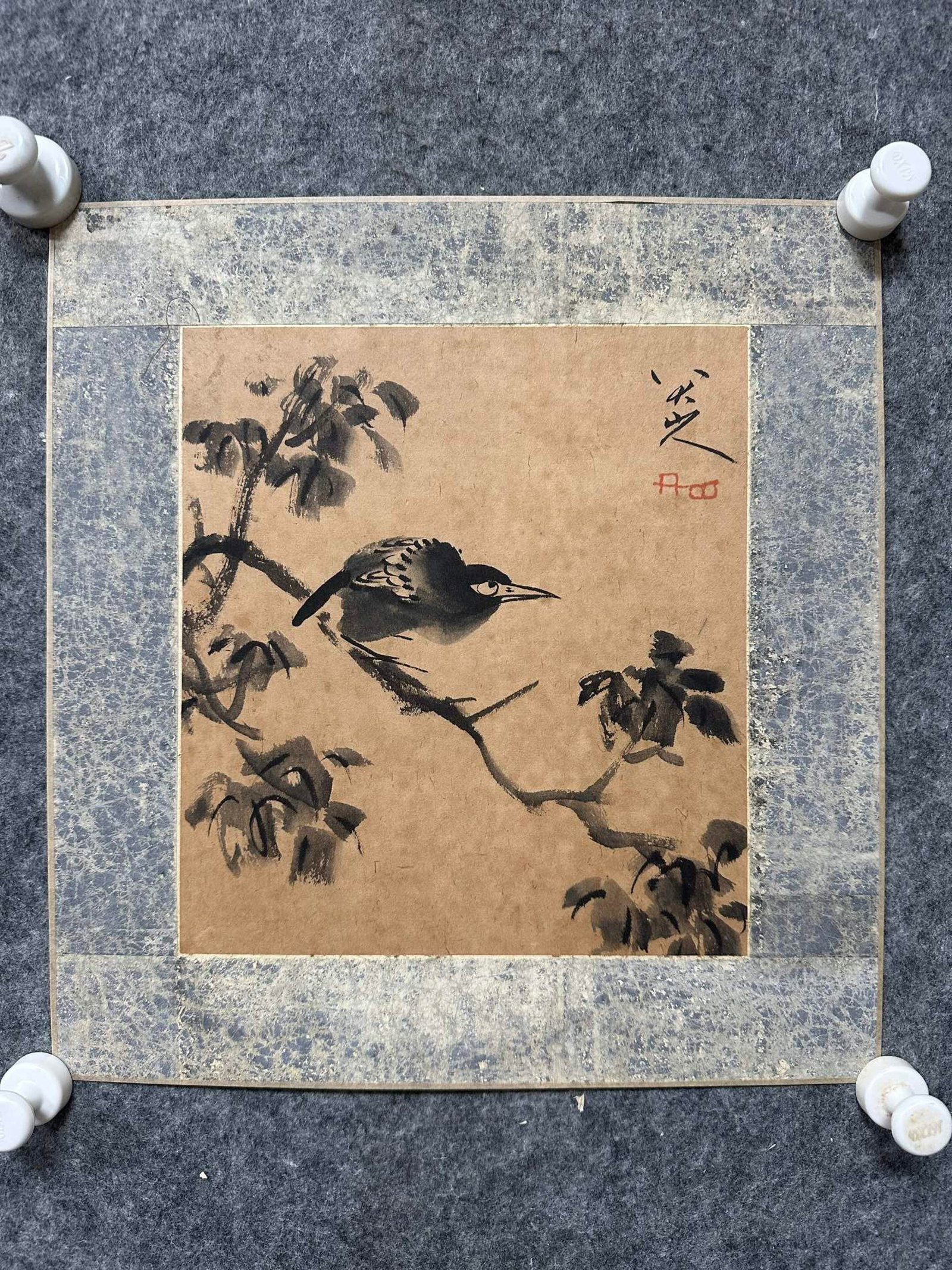 A Chinese Ink Painting of Bird on Paper,Bada Shanren: A Chinese Ink Painting of Bird on Paper,Bada Shanren,Size:(Without frame)8.7inx9.4in一幅中国水墨鸟图,八大山人