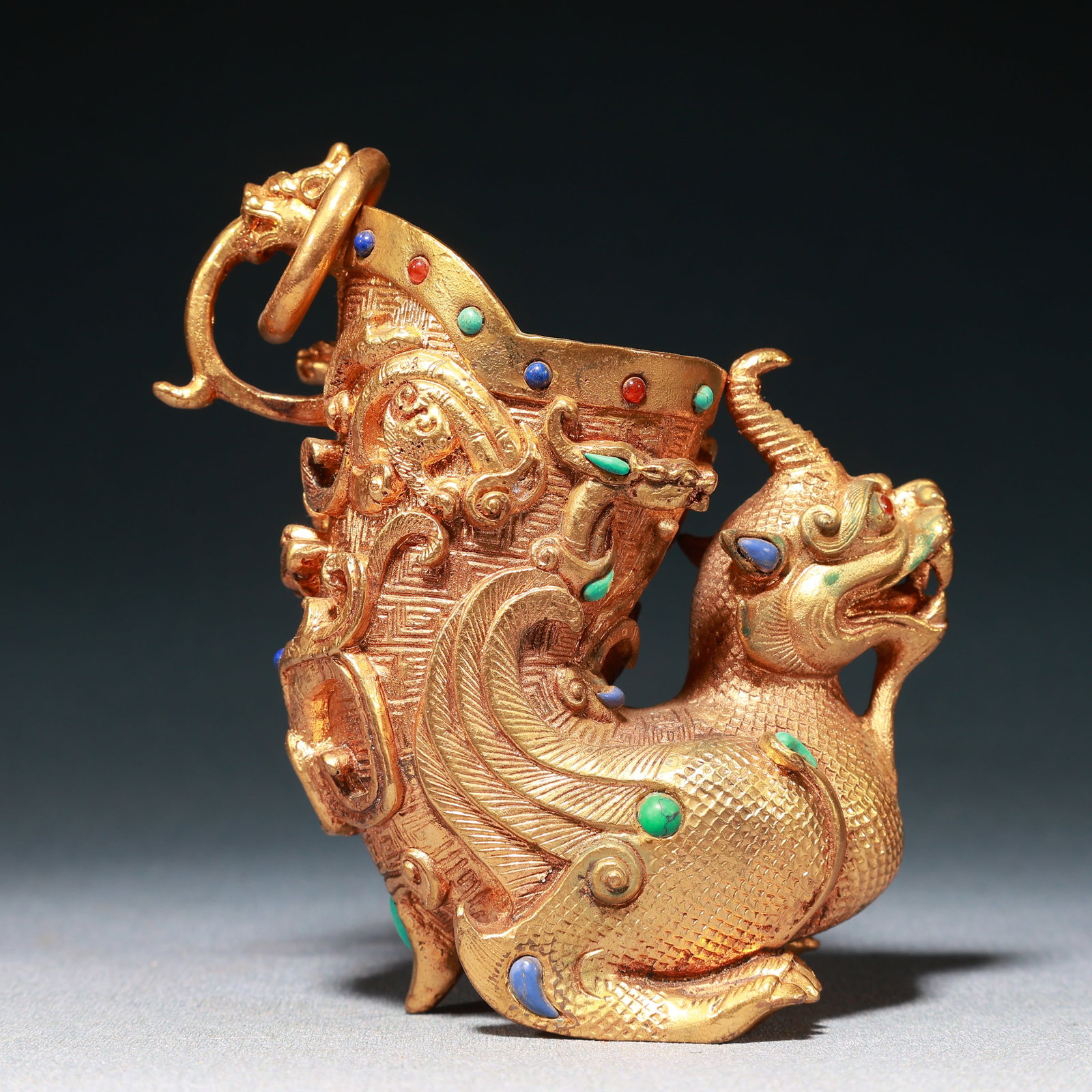 An Exquisite Gilt Bronze Chi-Dragon Patter Beast-Shaped Cup,Inlaid Gems: An Exquisite Gilt Bronze Chi-Dragon Patter Beast-Shaped Cup,Inlaid Gems,Qing Dynasty,China,Size:4.3inx2.2inx4.7in,Weight:800g