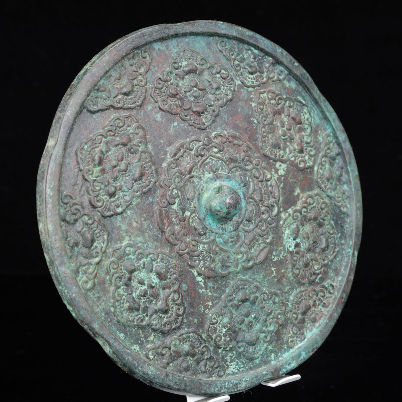 An Archaic Bronze Flower Pattern Round Mirror - 7