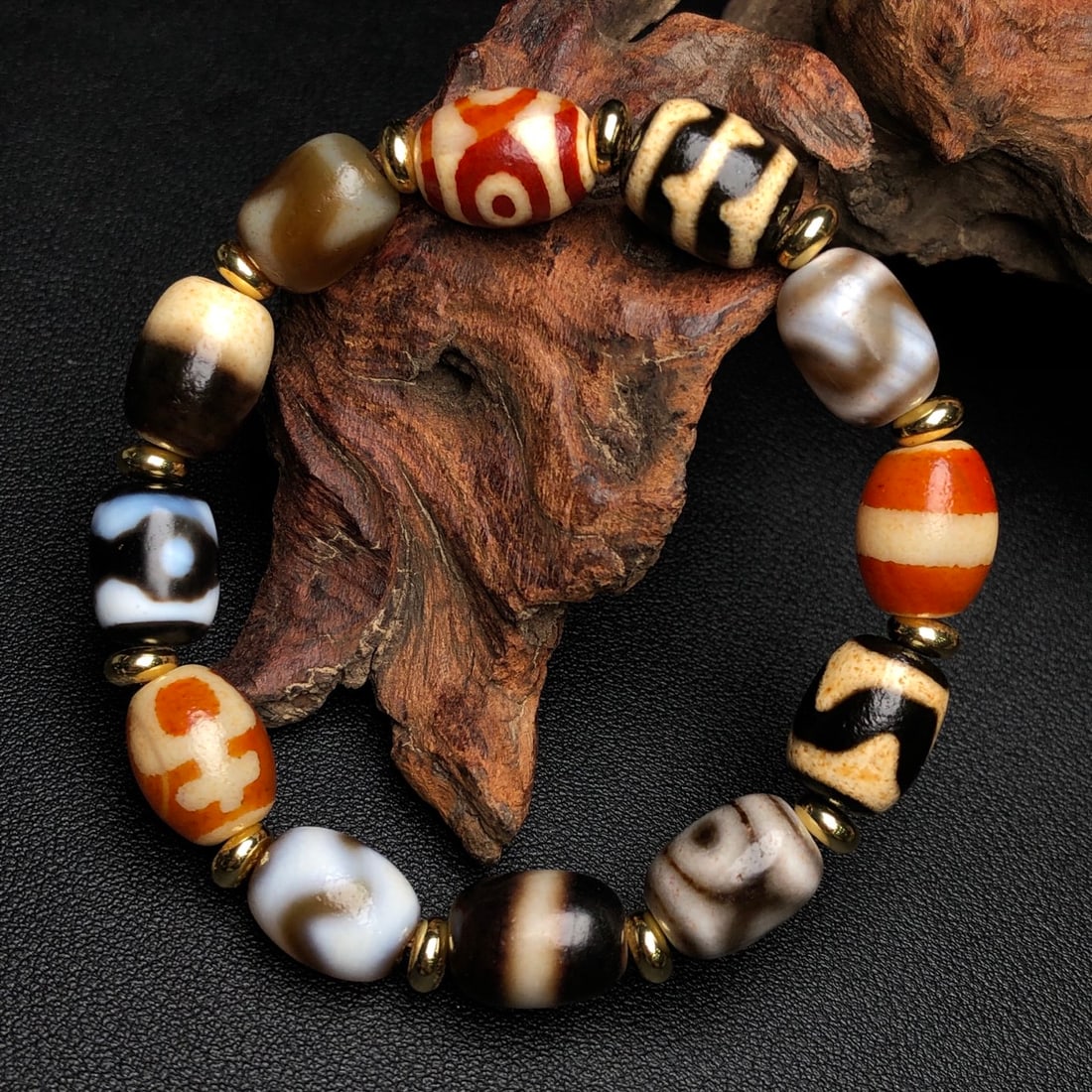 An Exquisite Multi-Gem Dzi Bead Bracelets - 9