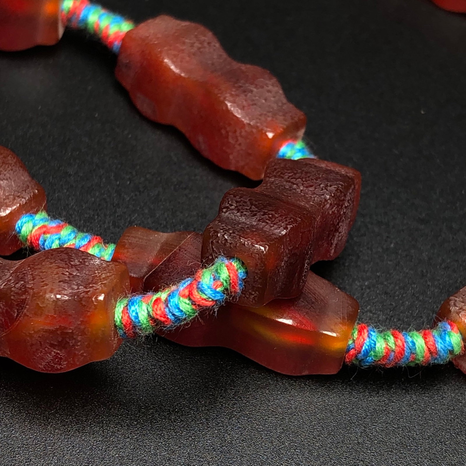 An Exquisite Agate Necklace - 9