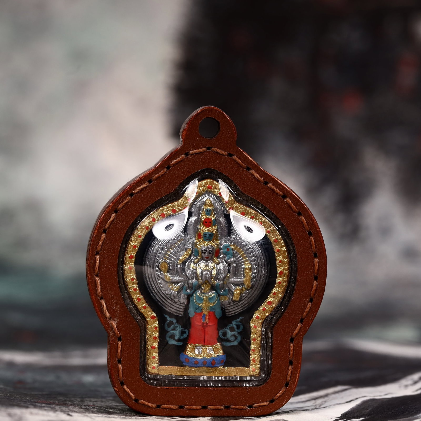 An Exquisite Painted Color Statue of Thousand-hand Guanyin Tangka: An Exquisite Painted Color Statue of Thousand-hand Guanyin Tangka,Size:2inx2.8in 彩绘千手观音像唐卡