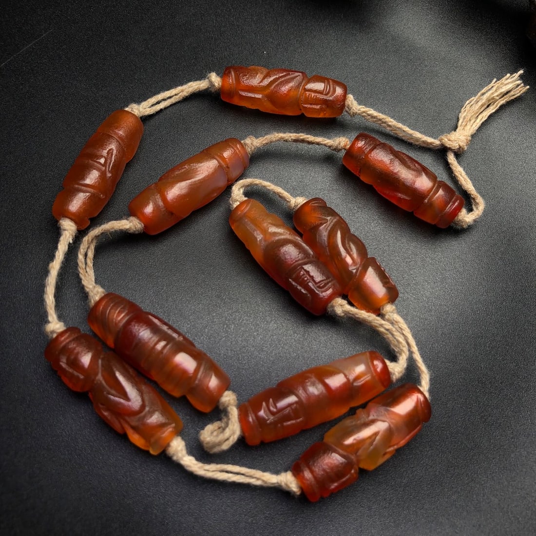 An Exquisite Agate Necklace - 6