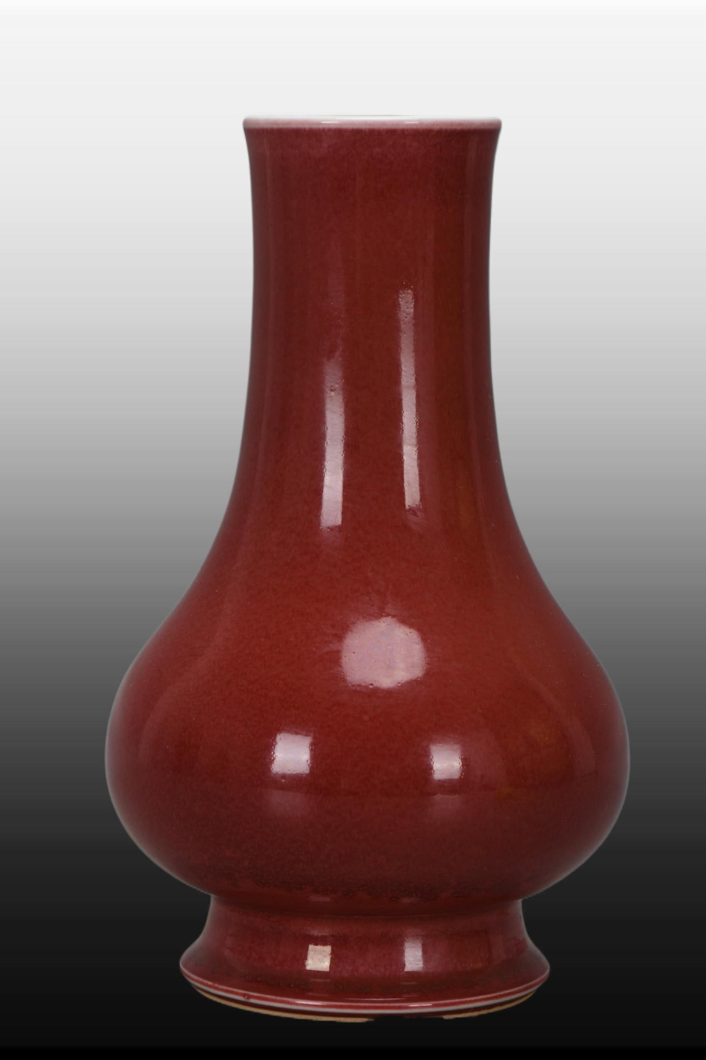 A Exquisite Ji Red Vase: A Exquisite Ji Red Vase,Qing Dynasty, China,Kangxi Six-character Mark,Size:8.3inx2.4inx4.9inx3.5in 霁红瓶,中国清代,康熙六字款