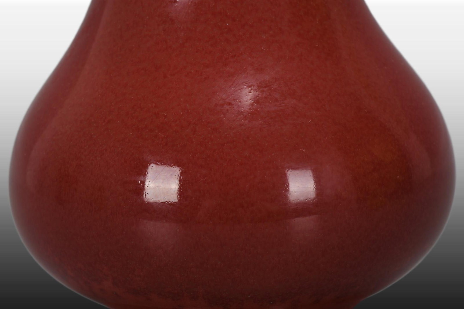 A Exquisite Ji Red Vase - 6