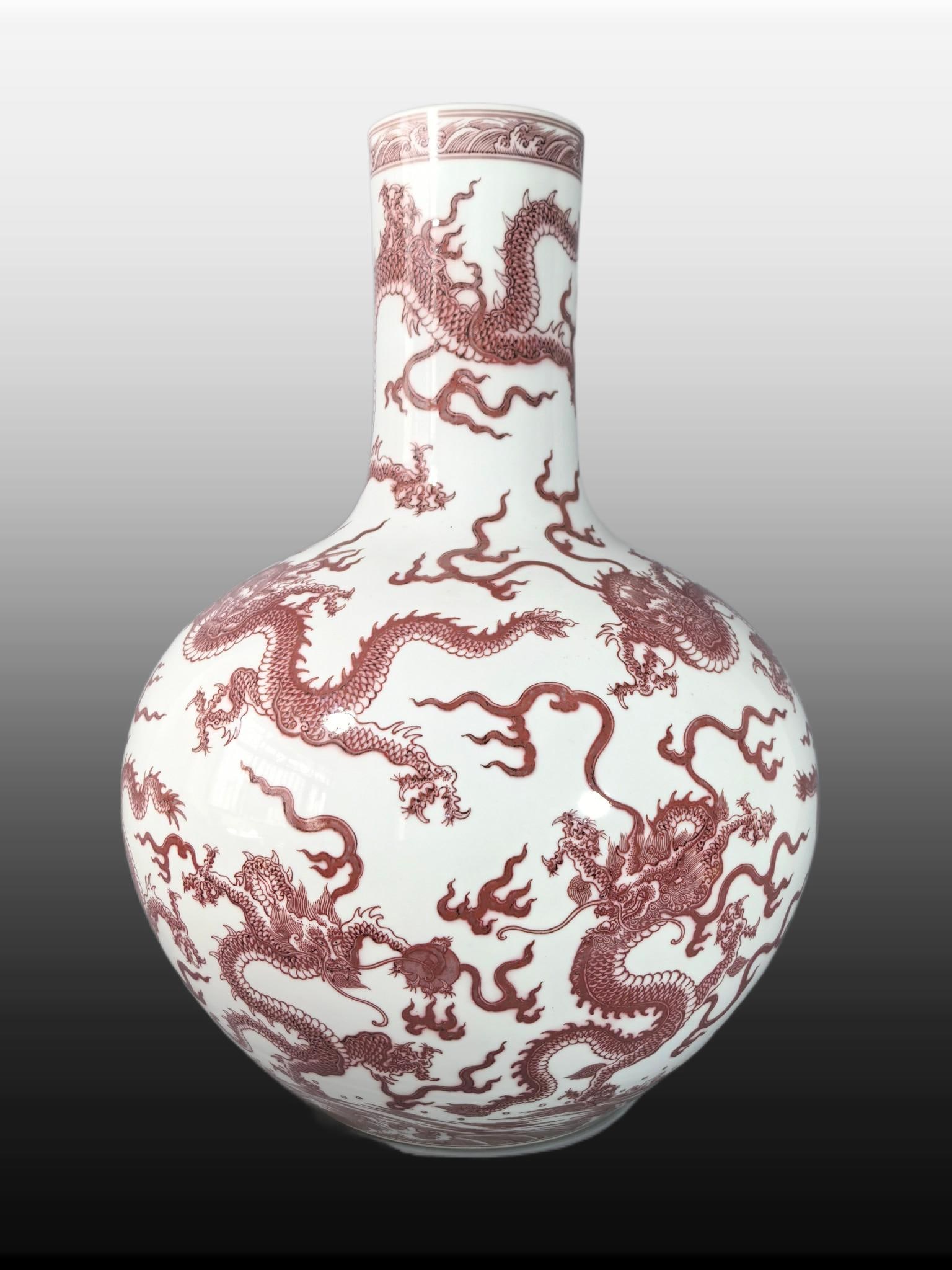 A Exquisite Underglaze-Red Dragon Pattern Vase - 3