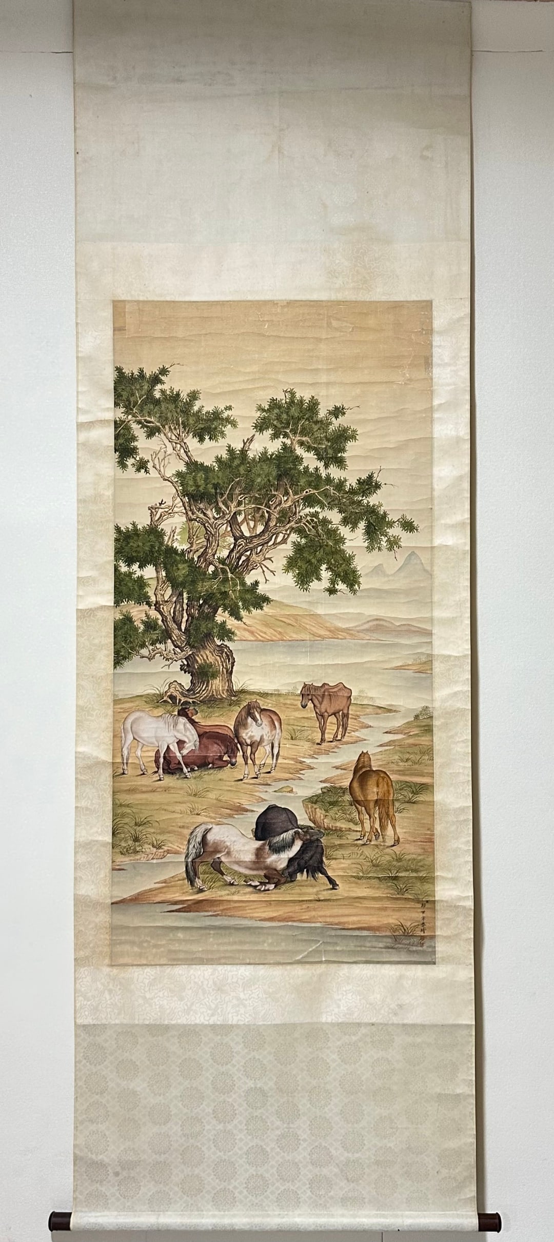 A Chinese Vertical Scroll Ink Painting of Horse on Silk: A Chinese Vertical Scroll Ink Painting of Horse on Silk,Qing Dynasty, China,Giuseppe Castiglione,without frame size:55.1inx26.8in