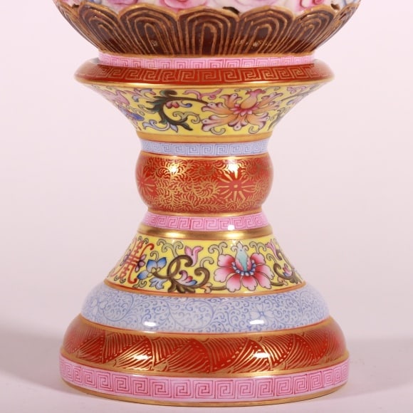 A Exquisite Enamel Dragon Pattern Lamp Cover - 3
