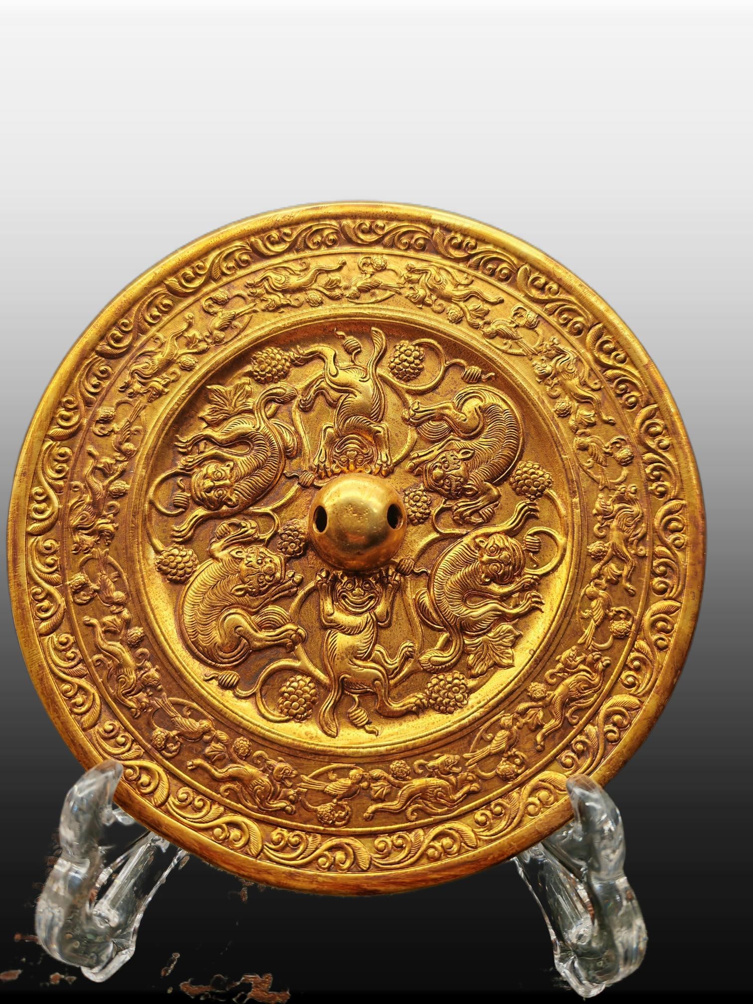 A Exquisite Gilt Bronze Auspicious Beast Pattern Mirror - 2