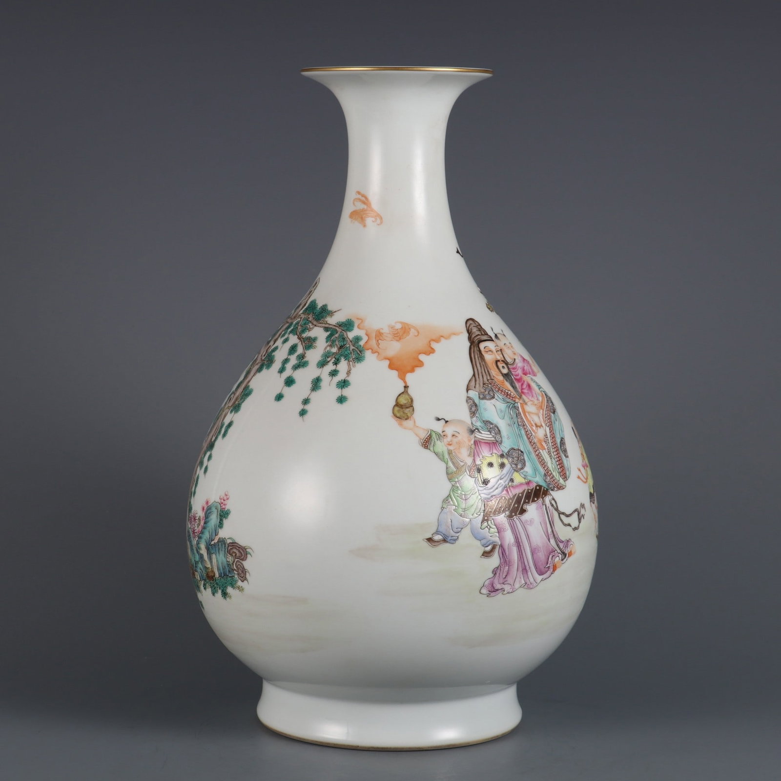 A Exquisite Famille-Rose Figures Pattern Vase - 2