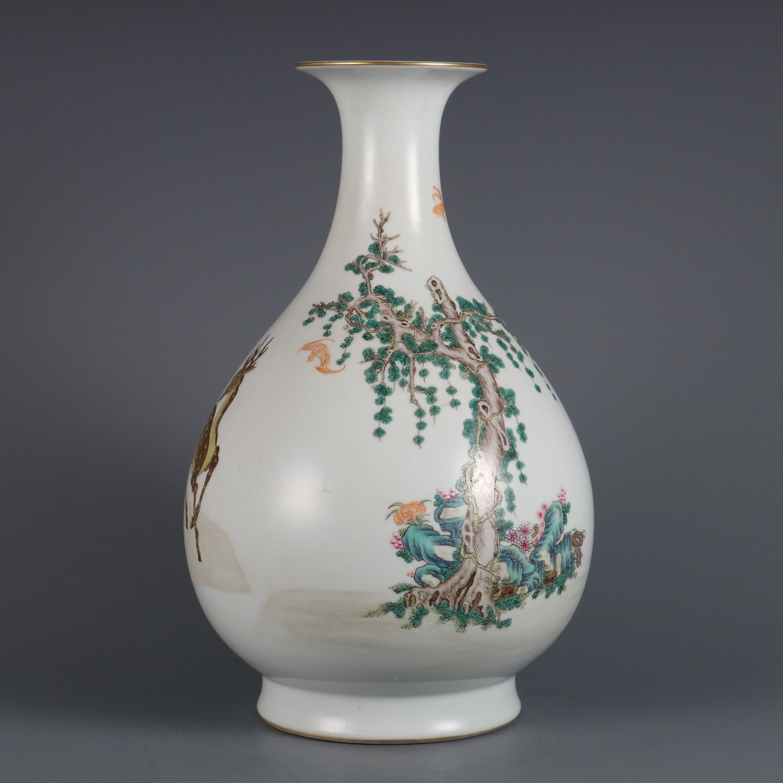 A Exquisite Famille-Rose Figures Pattern Vase - 3