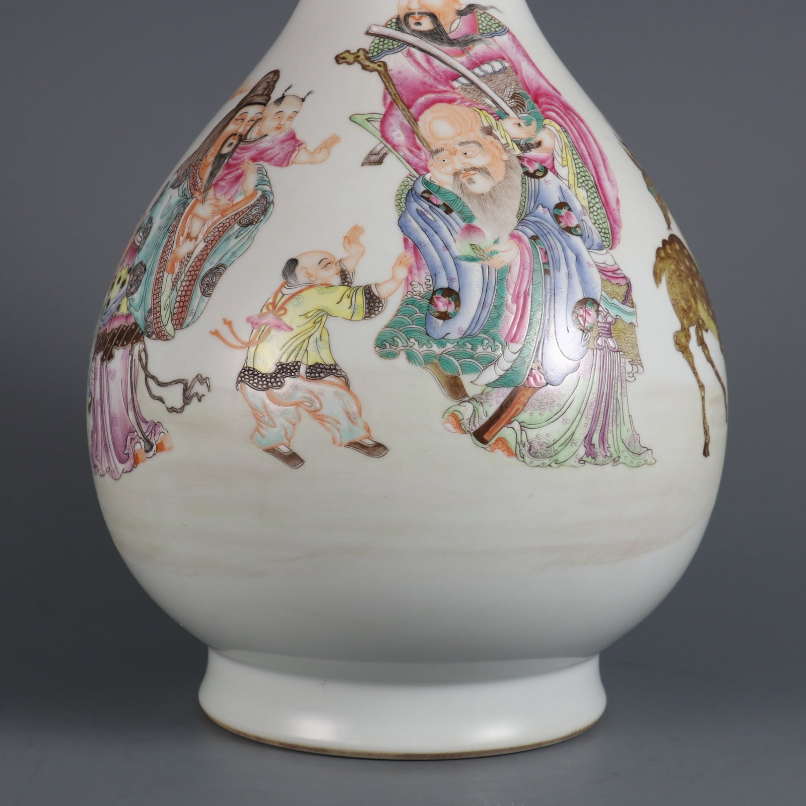 A Exquisite Famille-Rose Figures Pattern Vase - 5