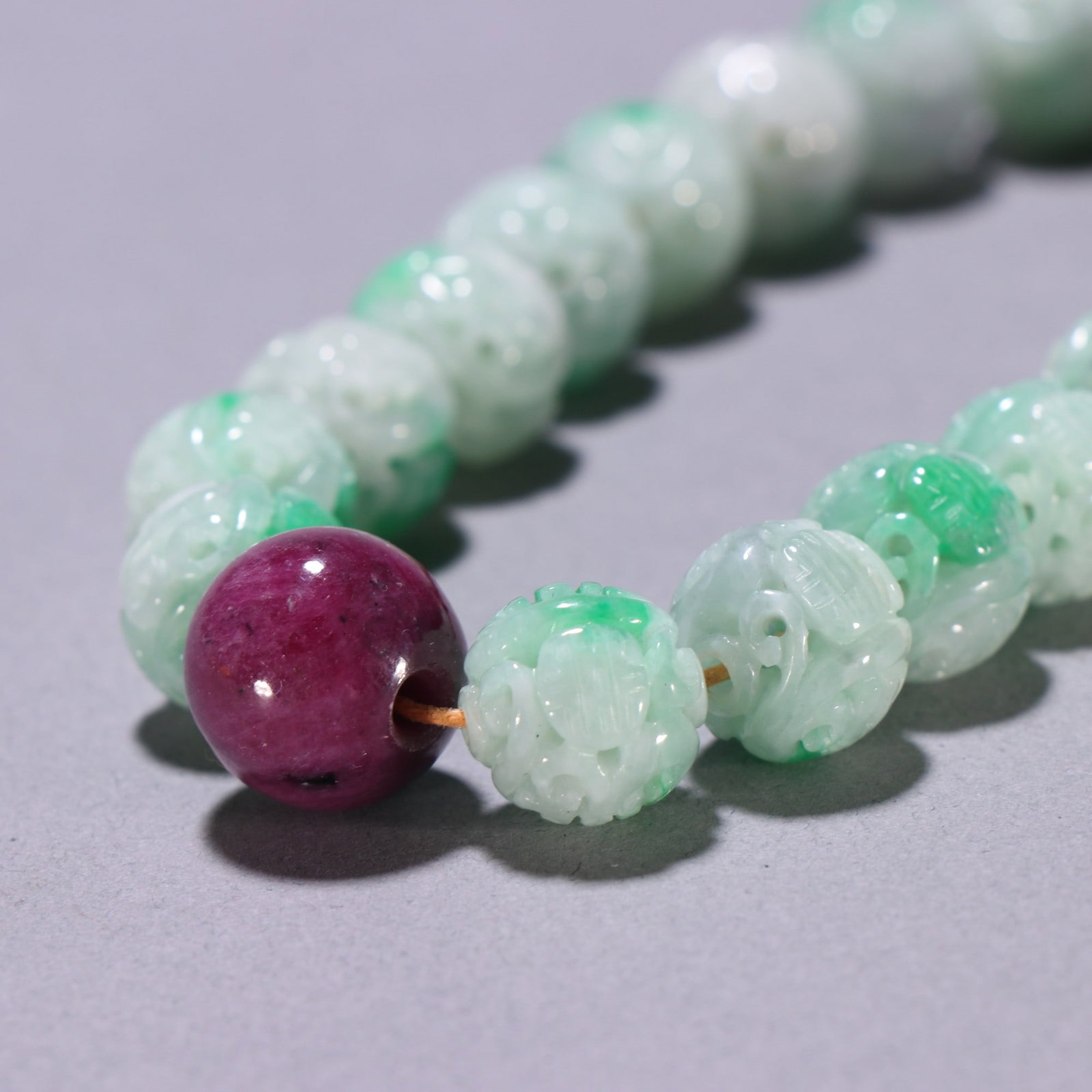 A Exquisite Jadeite Carved Dragon Pattern Bracelets - 7