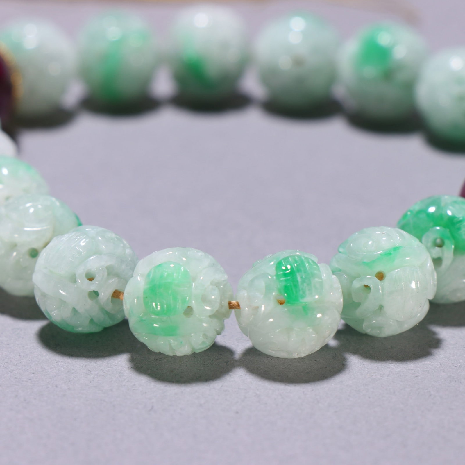 A Exquisite Jadeite Carved Dragon Pattern Bracelets - 9