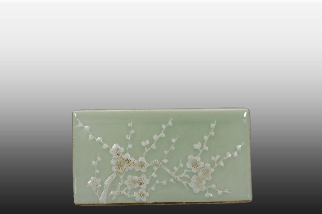 A Exquisite Pea Green Glaze Carved Plum Flower Pattern Brush Washer: A Exquisite Pea Green Glaze Carved Plum Flower Pattern Brush Washer,Qing Dynasty, China,Size:3.9inx6.9inx7.3in