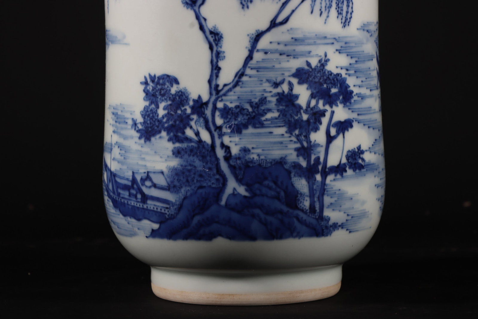 A Exquisite Blue and White Figures Pattern Vase - 3