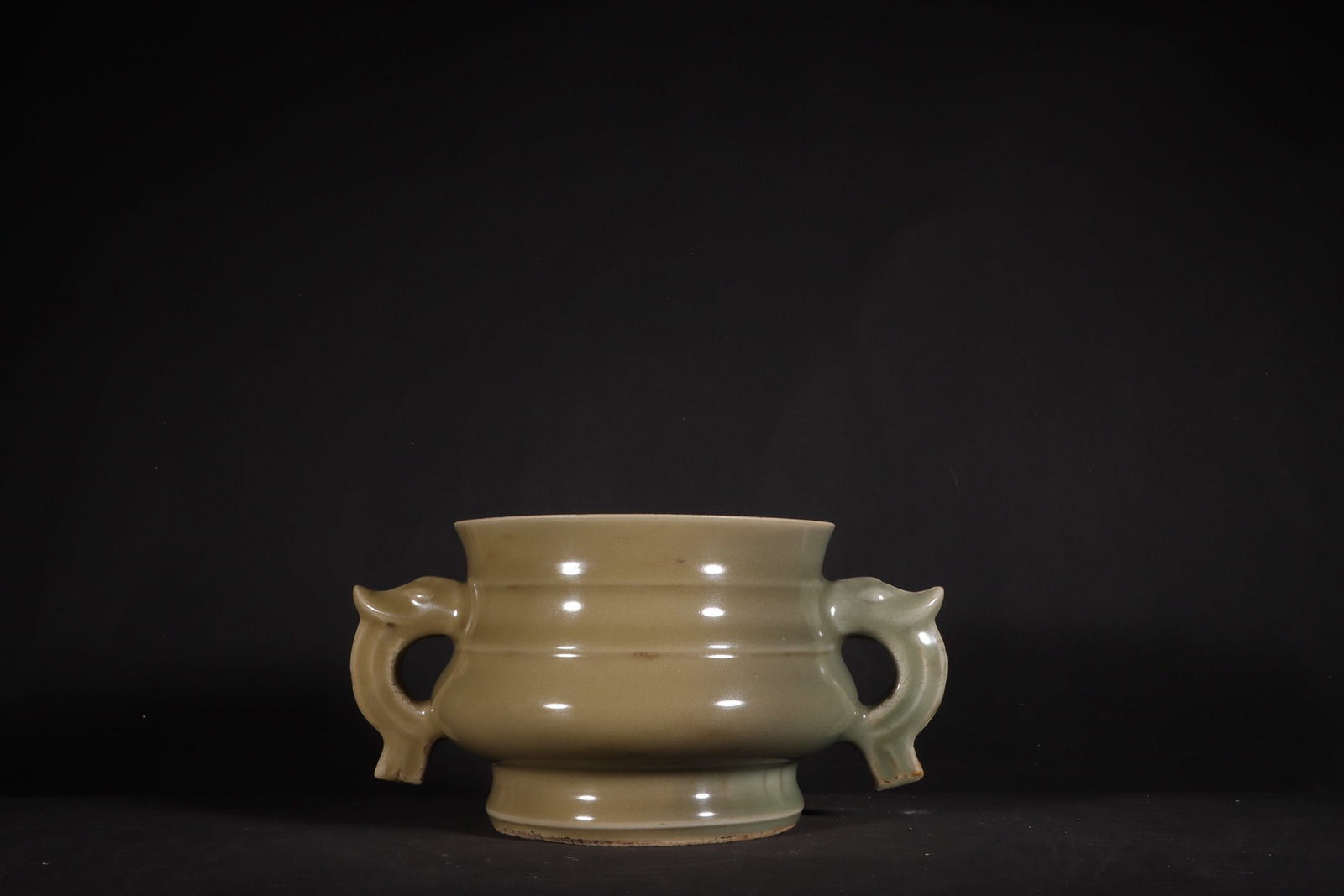 A Exquisite Longquan Yao Celadon Glazed String Pattern Censer: A Exquisite Longquan Yao Celadon Glazed String Pattern Censer,Song Dynasty, China,Size:3.9inx4.8inx7.7in