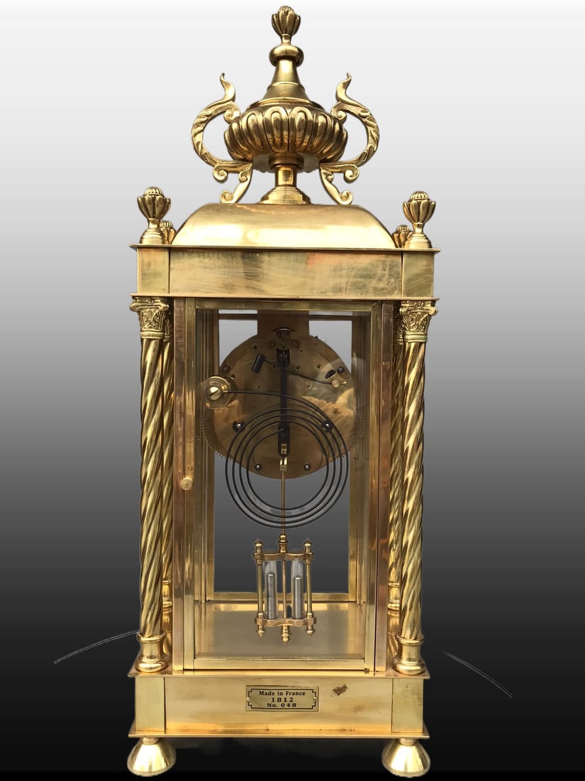 A Exquisite Gilt Bronze Mantel Clock - 4