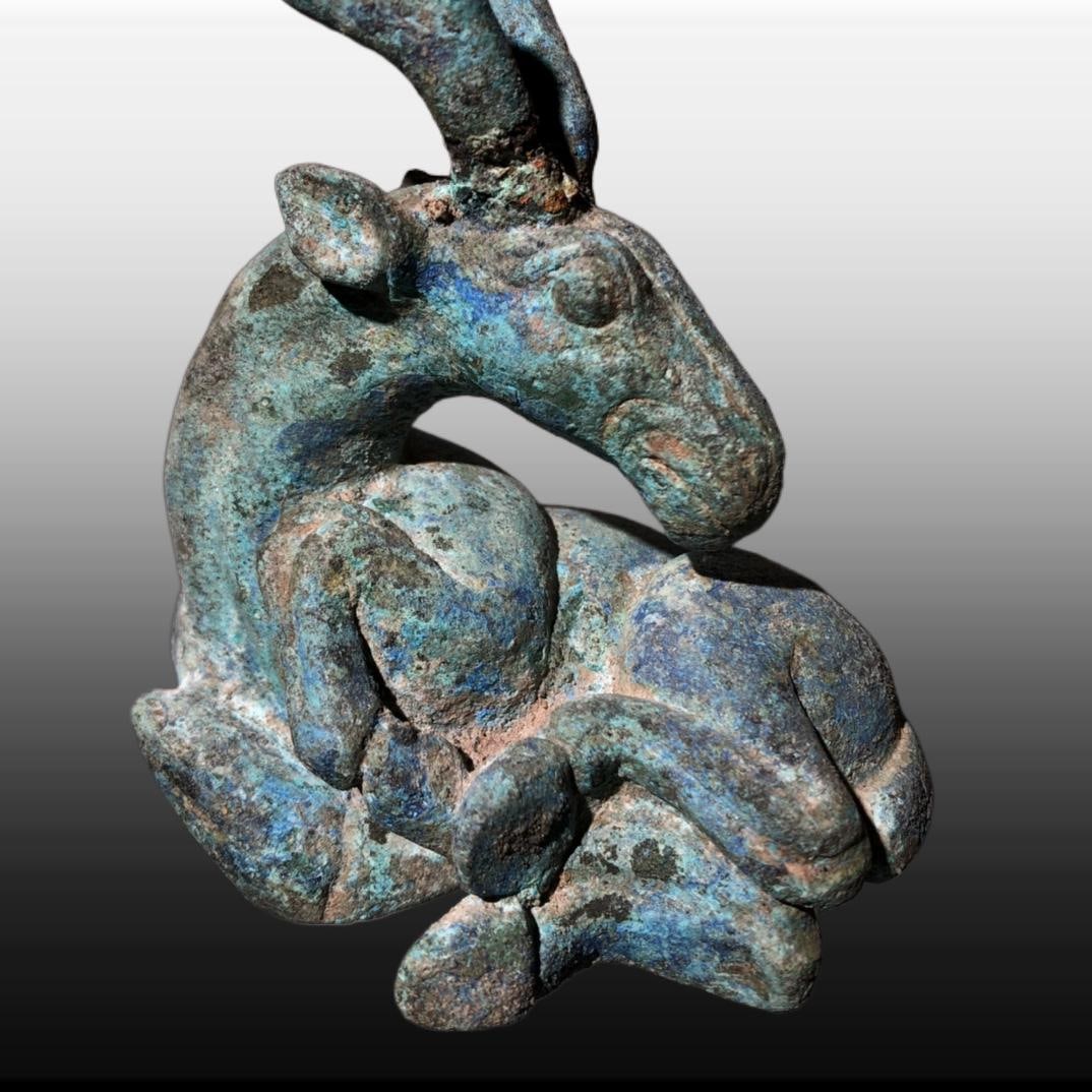 A Exquisite Bronze Deer Ornament - 2