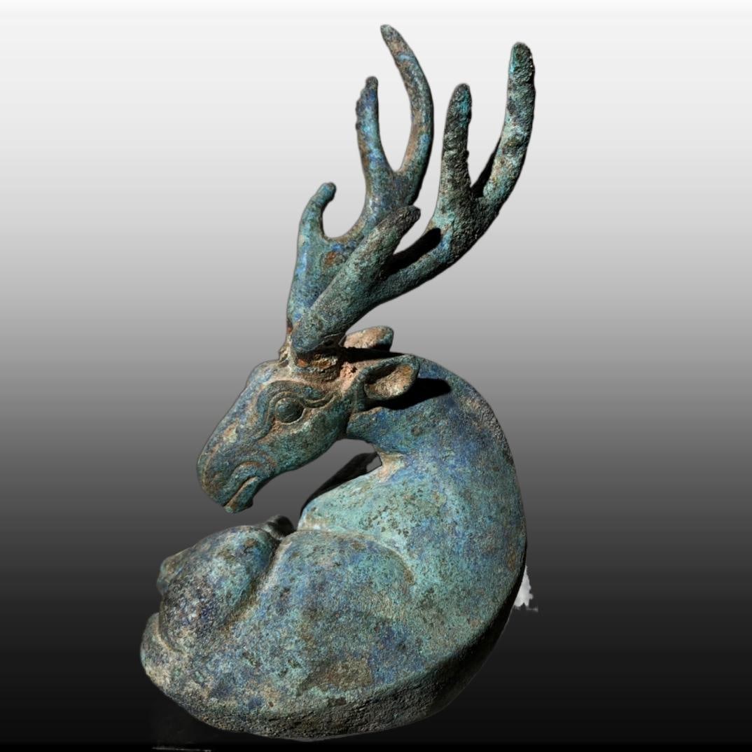 A Exquisite Bronze Deer Ornament - 3