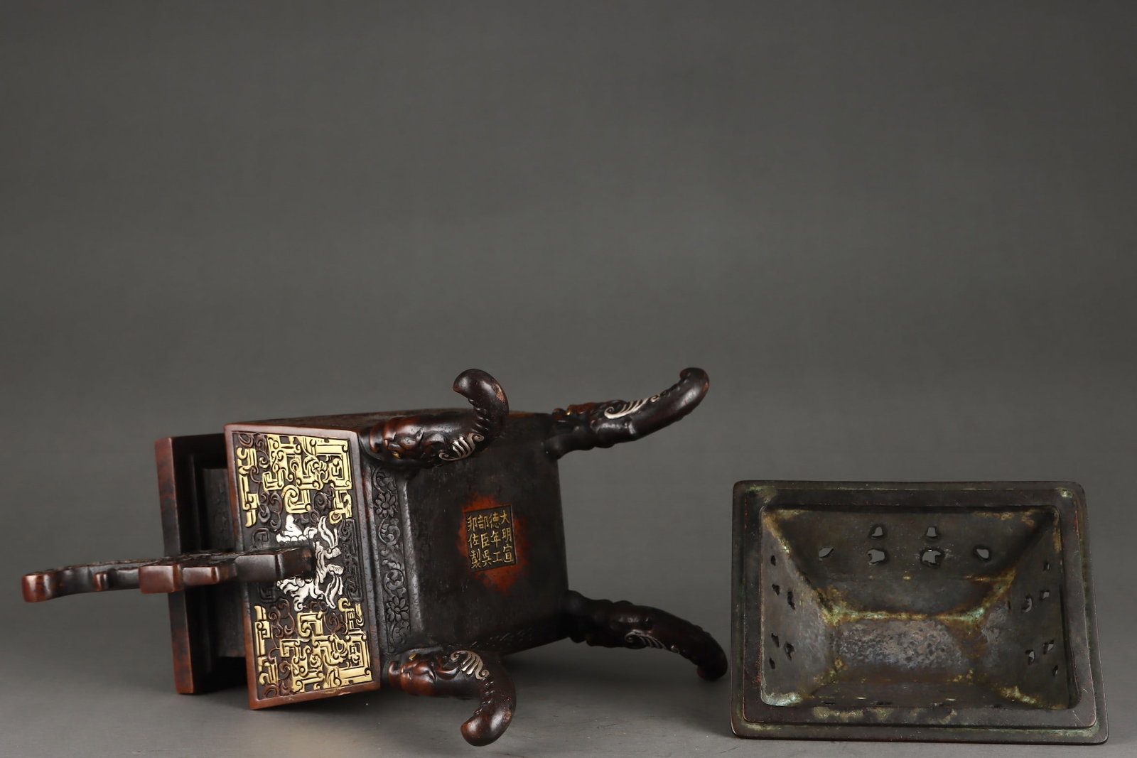 A Exquisite Gilt Bronze Dragon Pattern Square Censer - 7